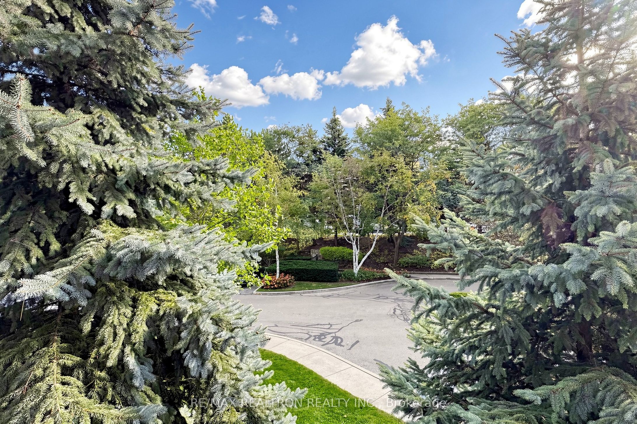 18 William Carson Crescent 211 Property Photo 39