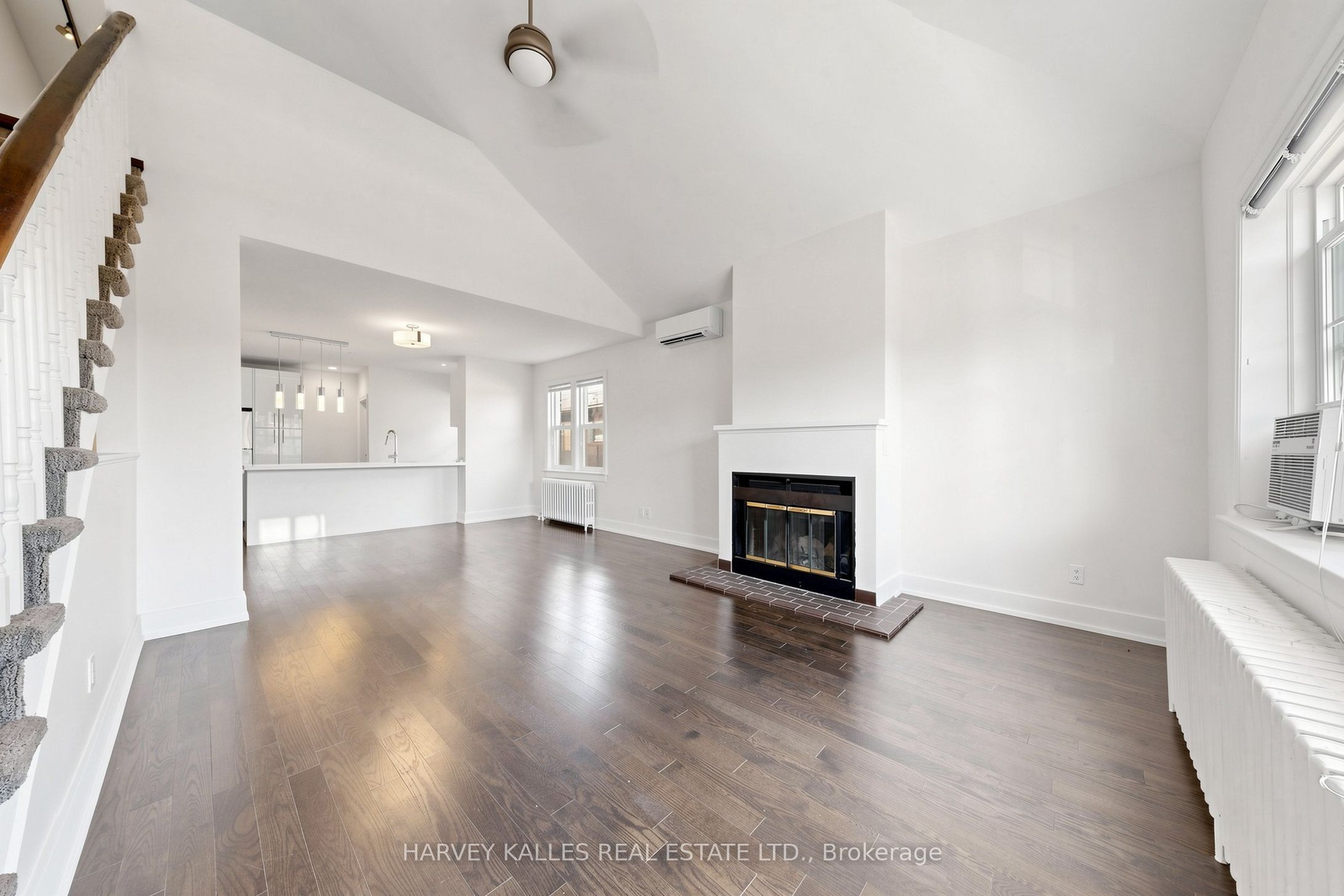 1170 Avenue Road 2 Property Photo 8