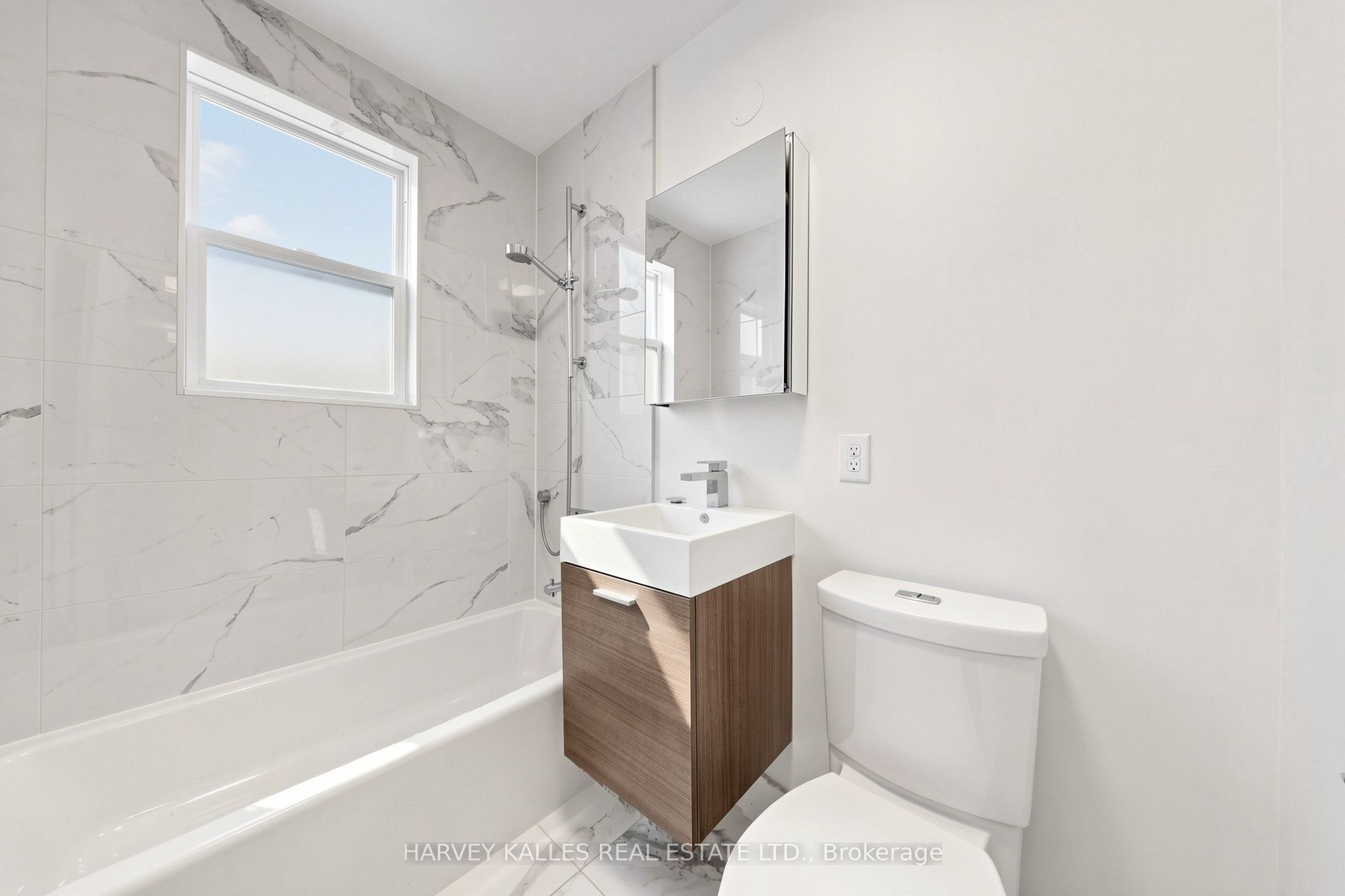1170 Avenue Road 2 Property Photo 22