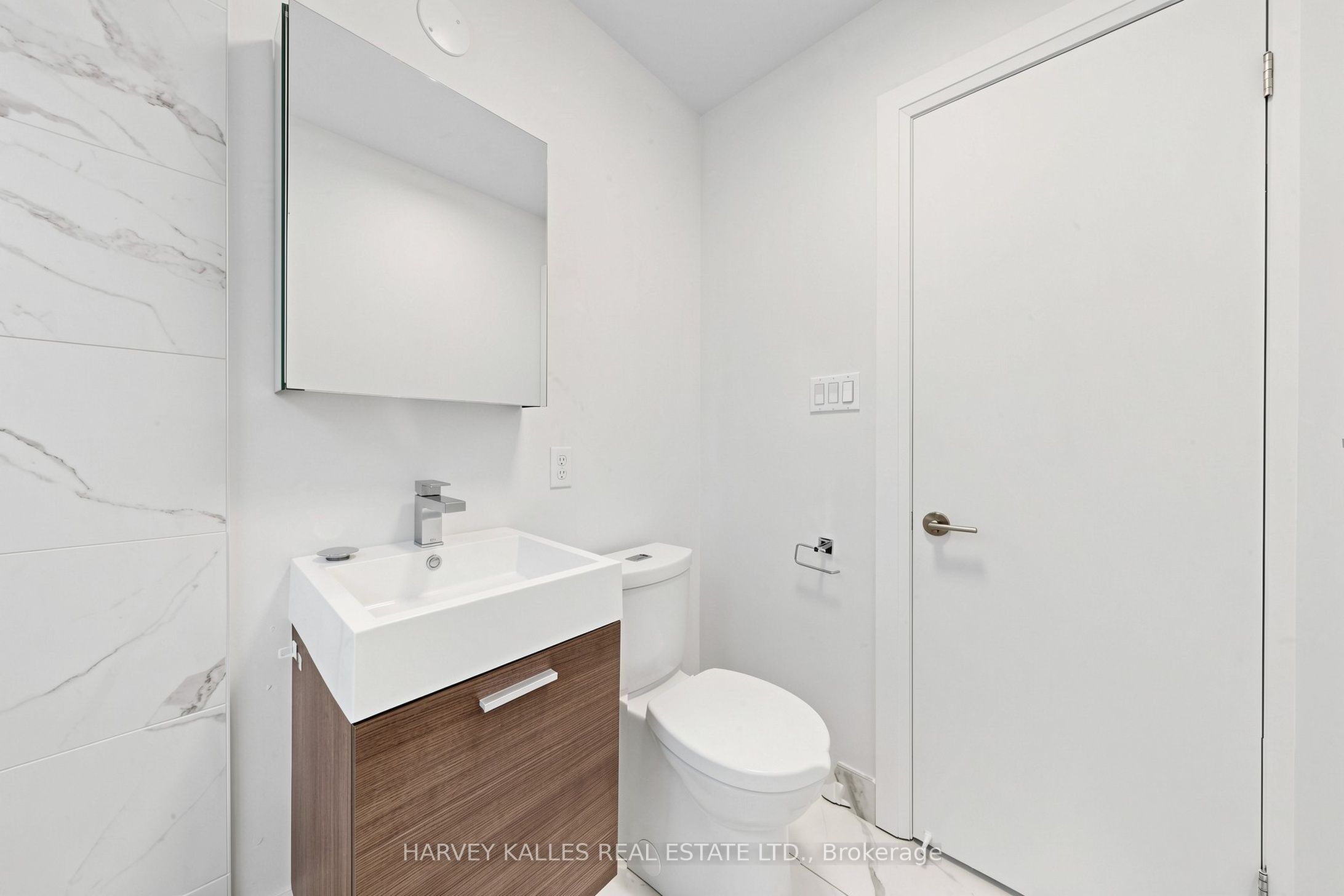 1170 Avenue Road 2 Property Photo 23