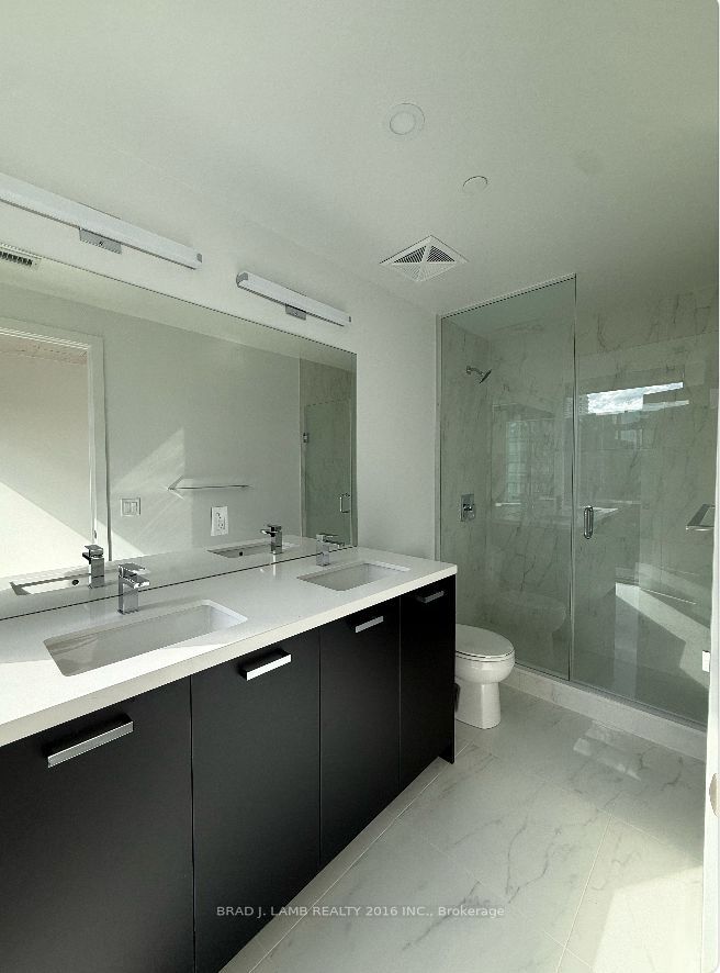 284 King Street E 602 Property Photo 6
