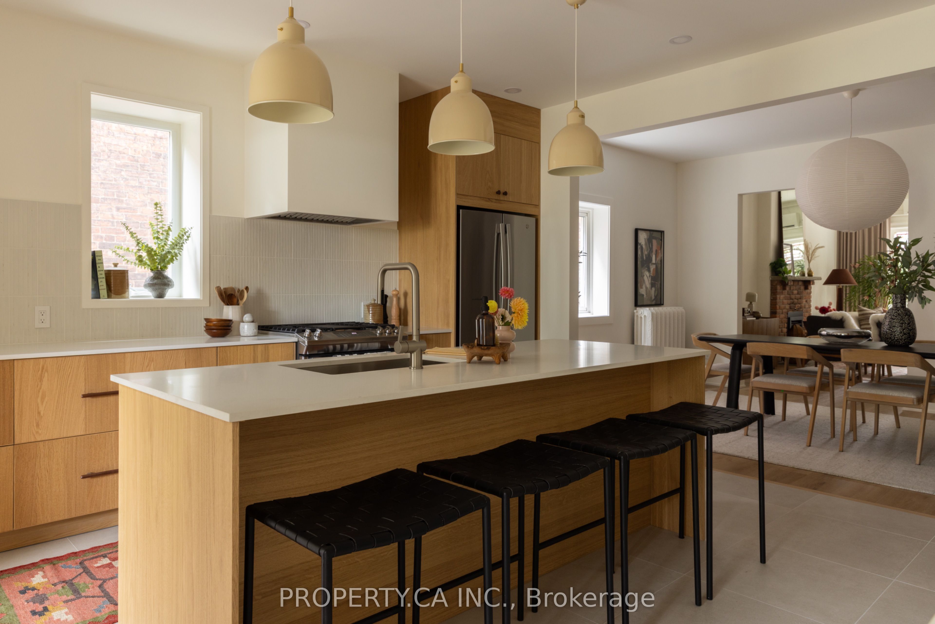 197 Roxton Road Property Photo 6