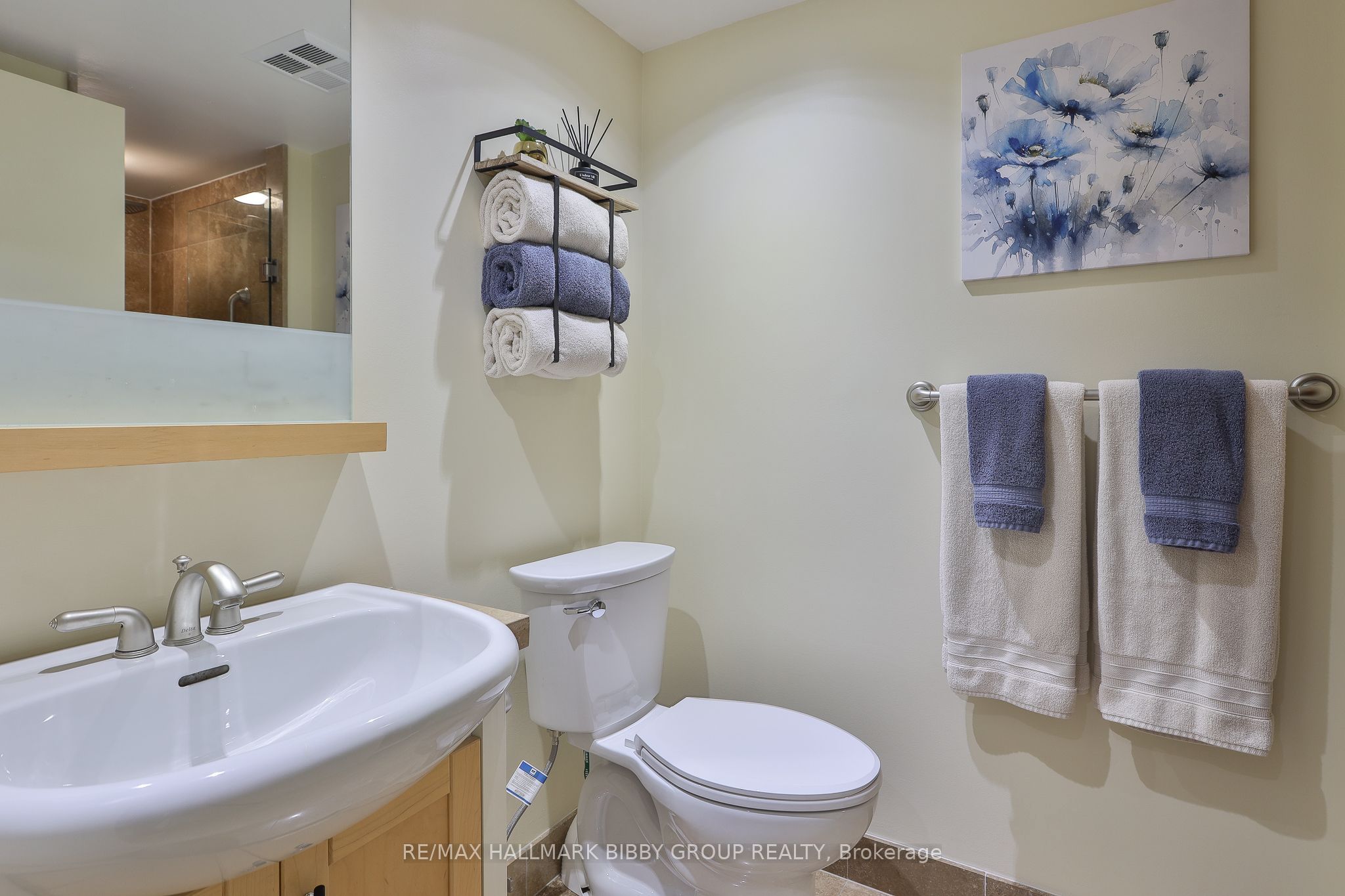 208 Queens Quay W 1911 Property Photo 26