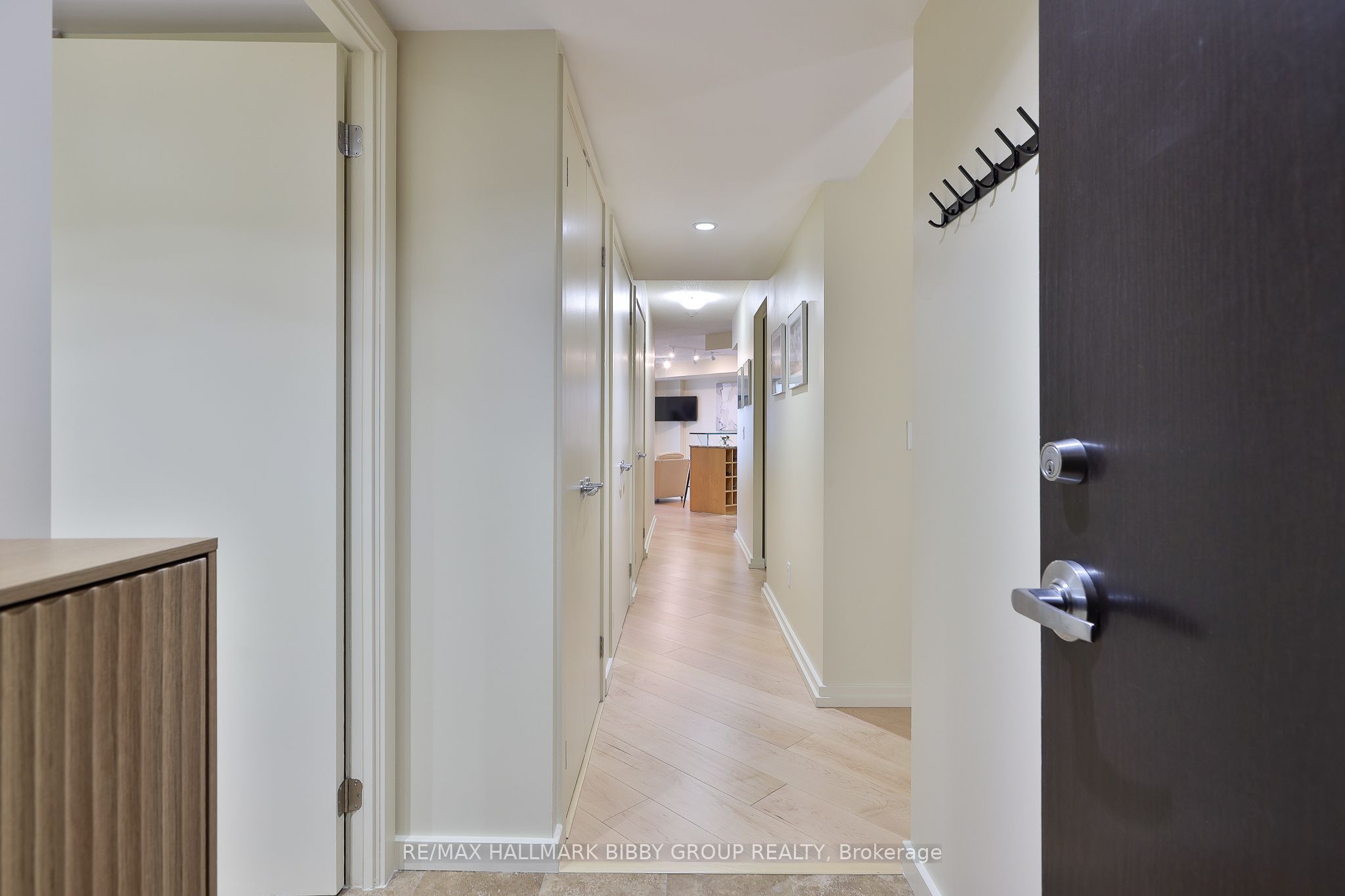 208 Queens Quay W 1911 Property Photo 28
