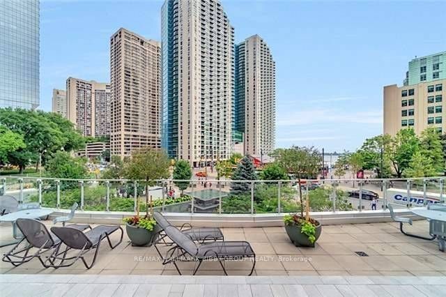 208 Queens Quay W 1911 Property Photo 37