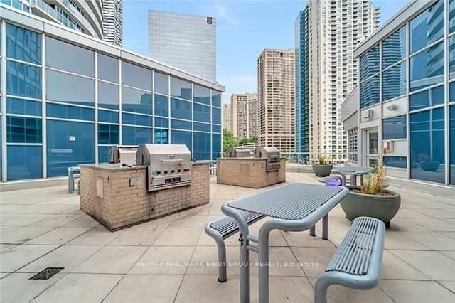 208 Queens Quay W 1911 Property Photo 38