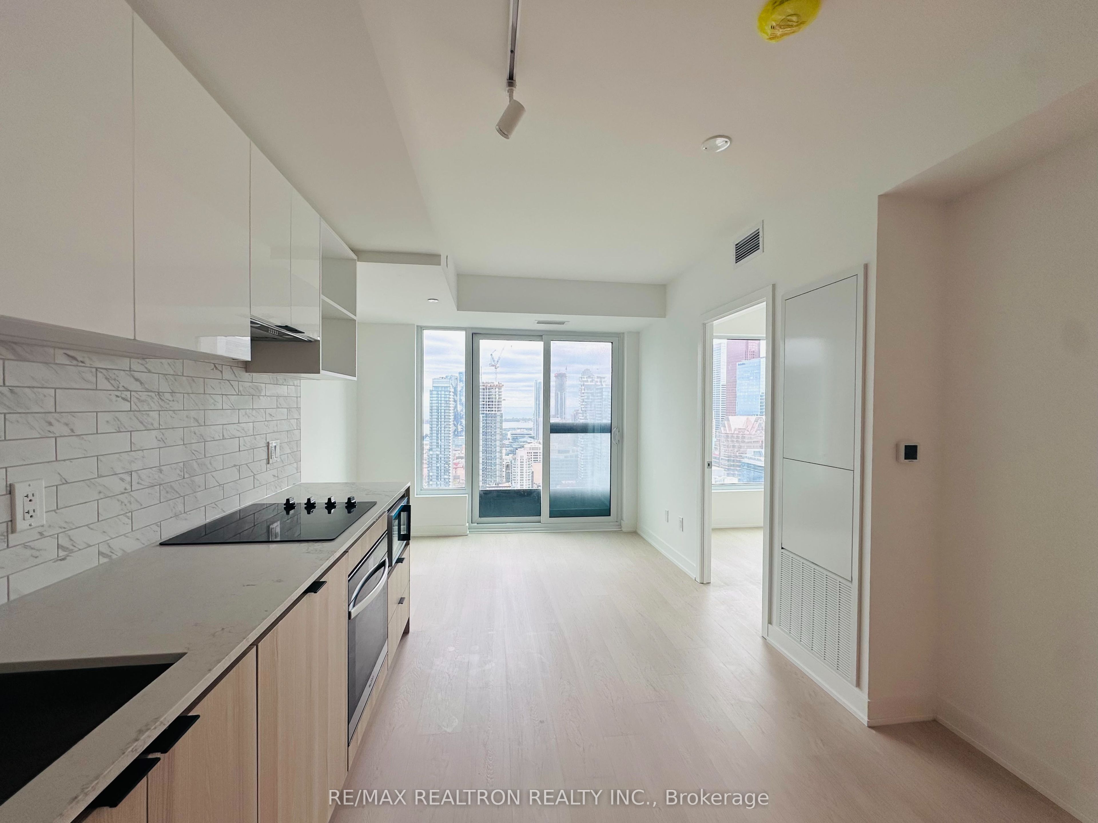252 Church Street 4512 Property Photo 6