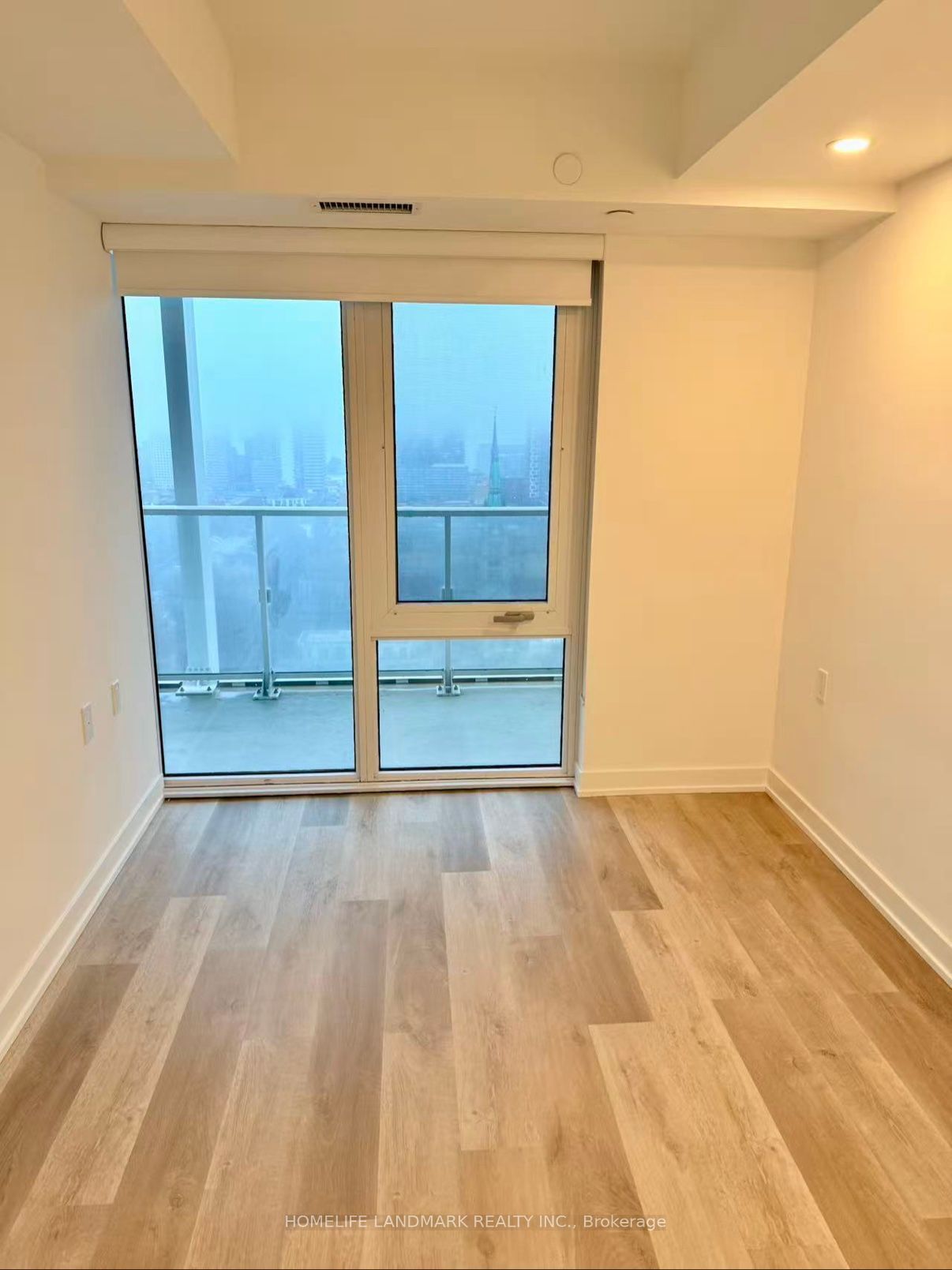 88 Queen Street E 3007 Property Photo 6