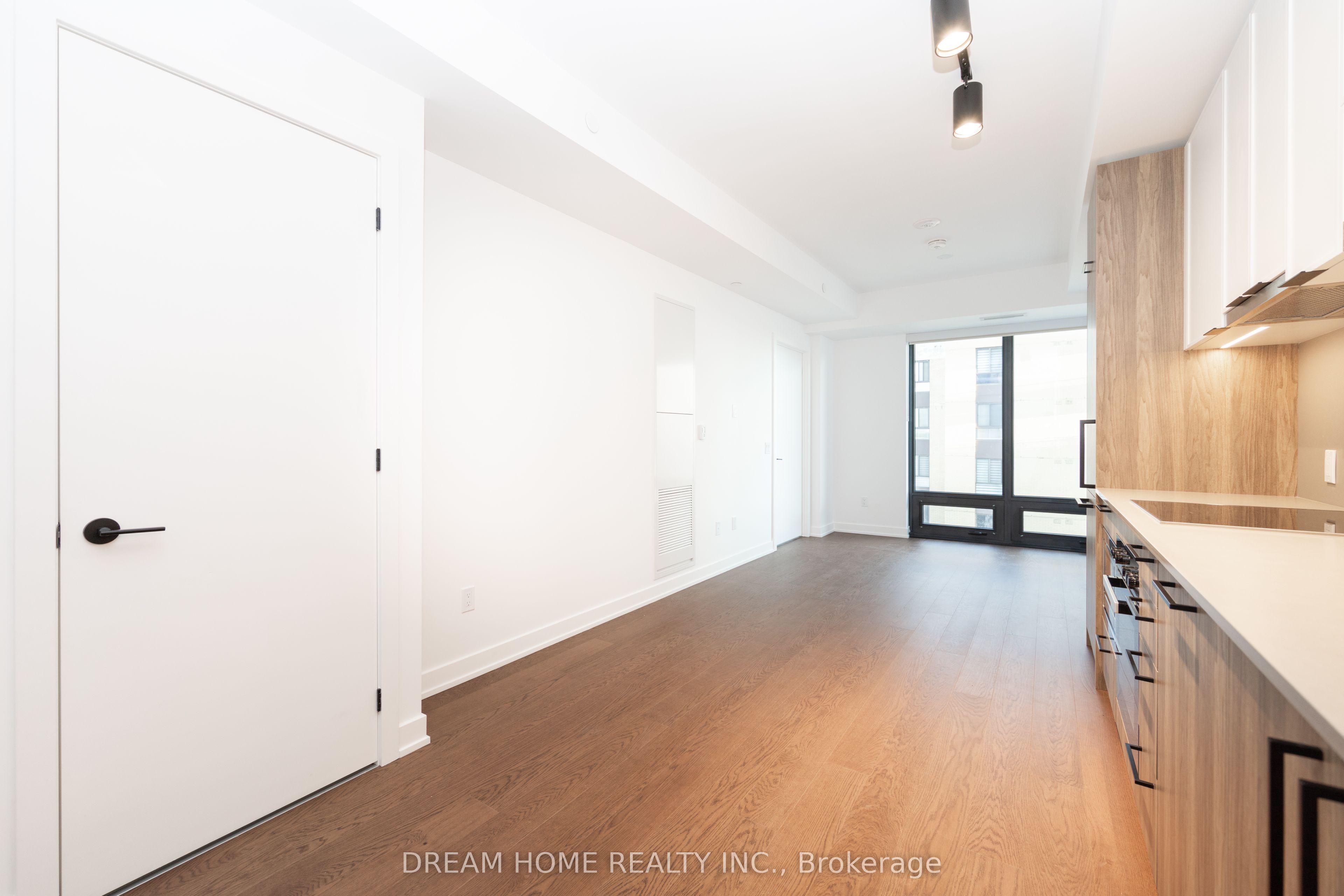 91 Montclair Avenue 2002 Property Photo 9