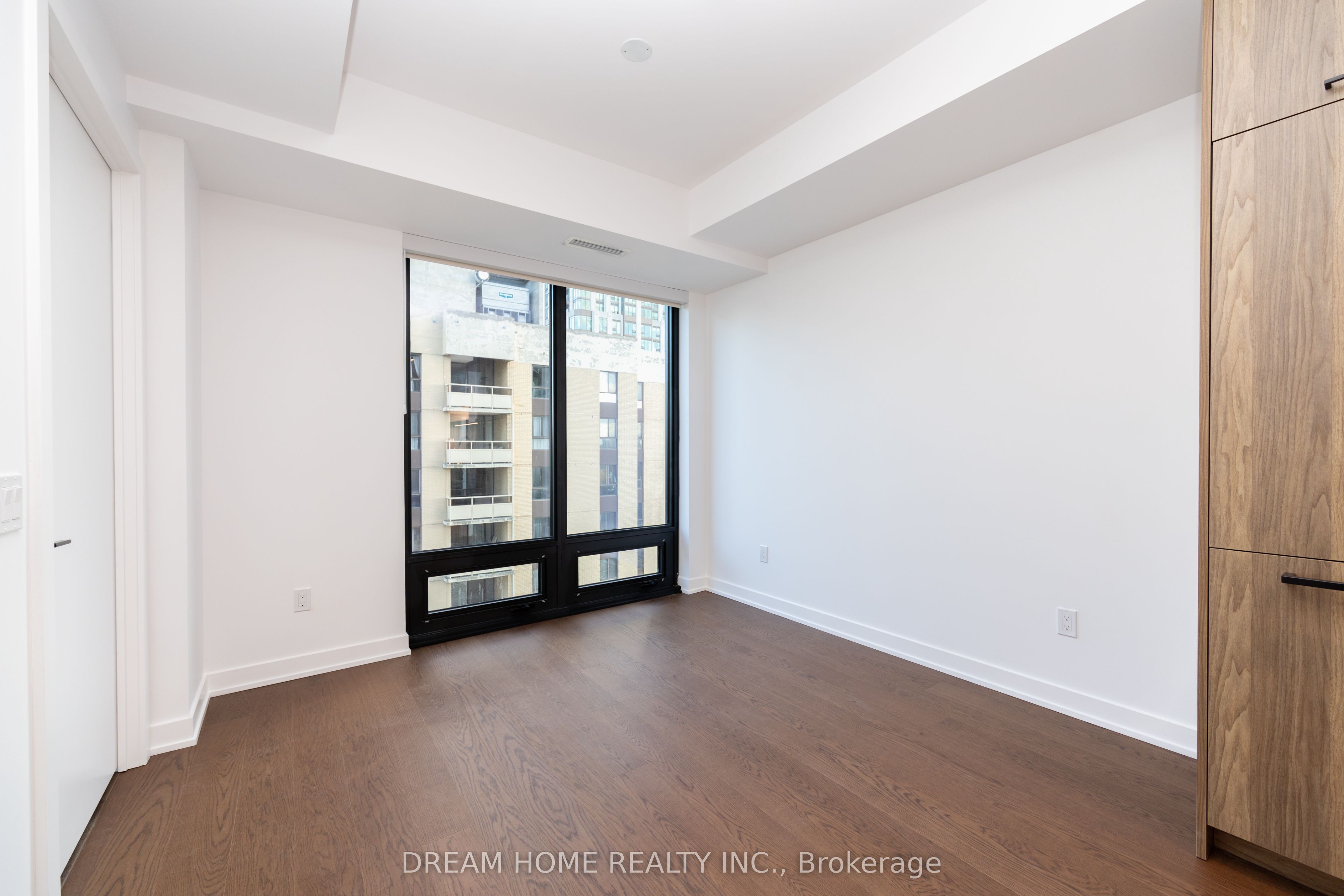 91 Montclair Avenue 2002 Property Photo 14