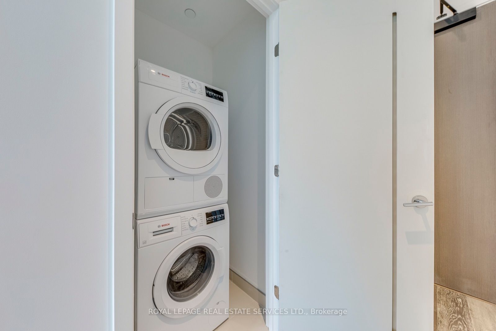1315 Bay Street 806 Property Photo 21