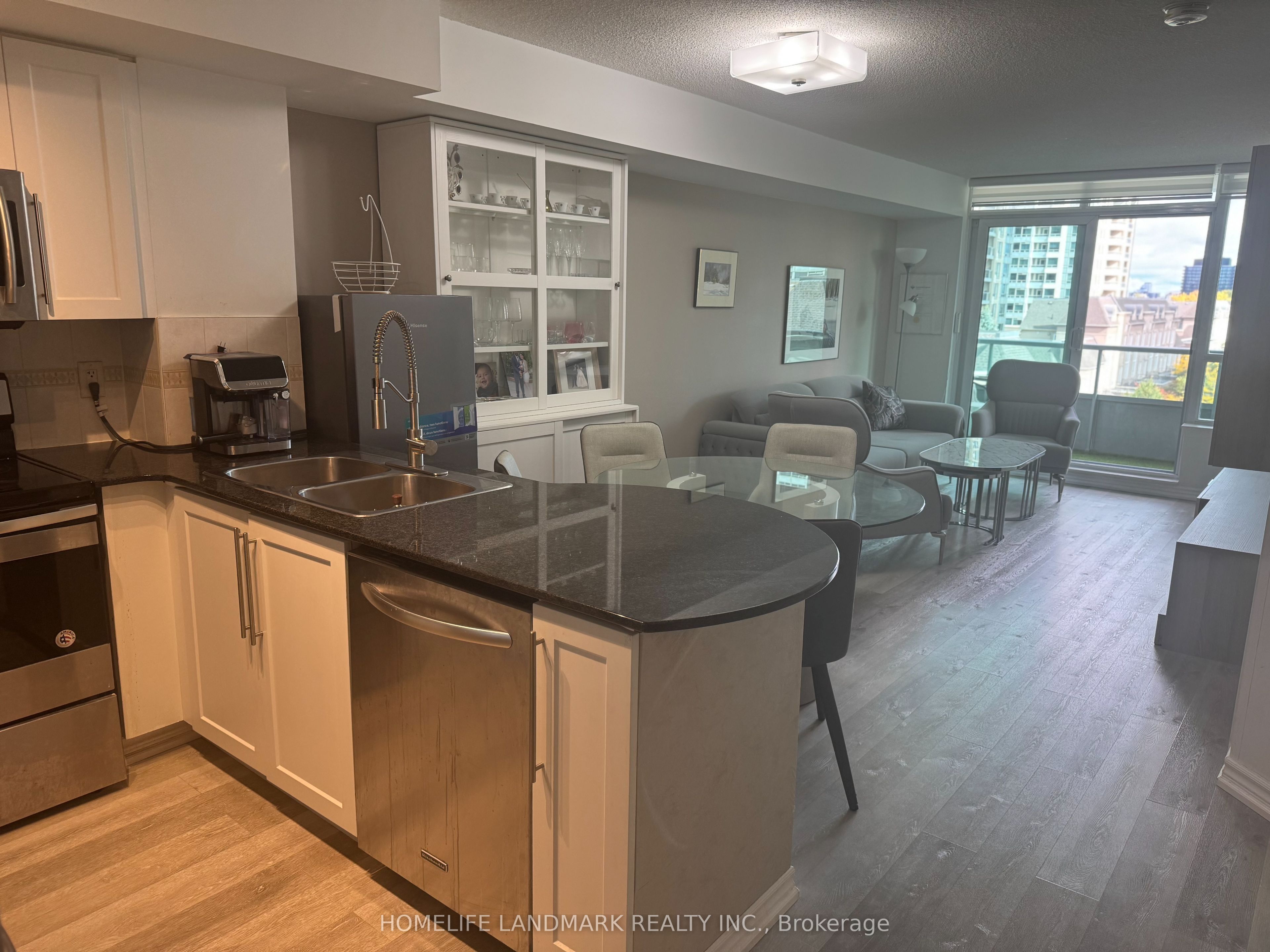 17 Barberry Place # 405 Property Photo 12