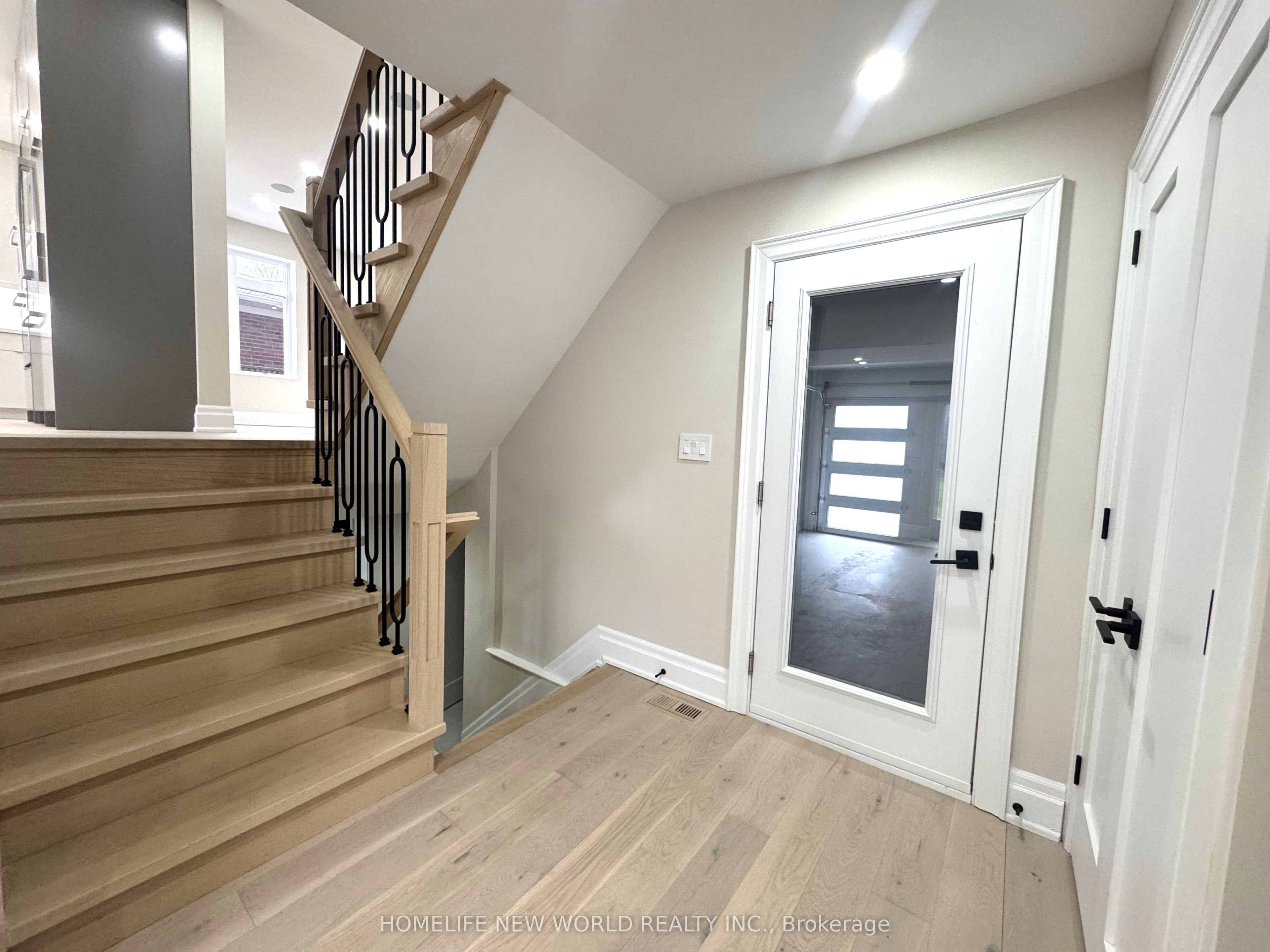 150 Viewmount Avenue Property Photo 22