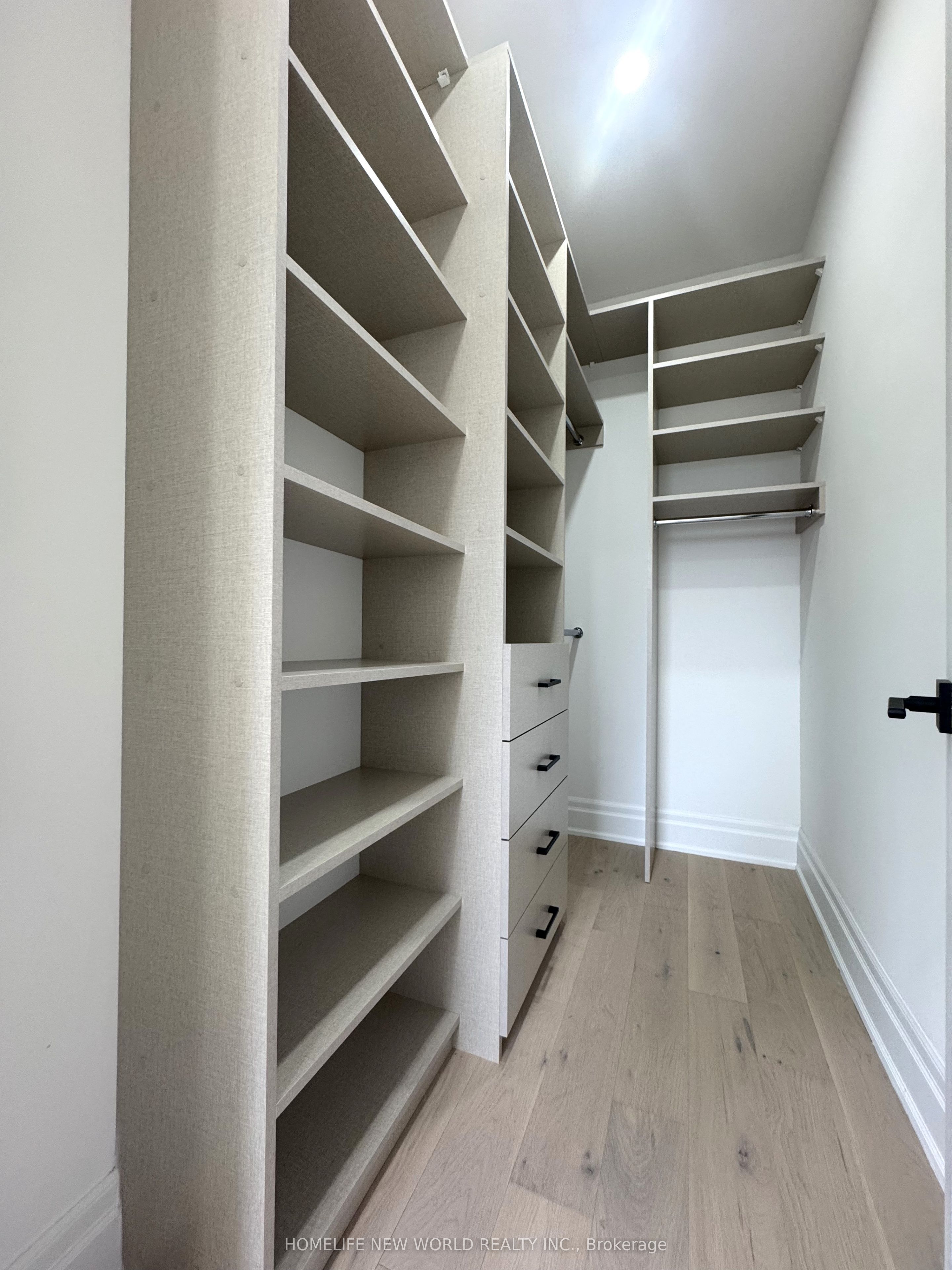 150 Viewmount Avenue Property Photo 23