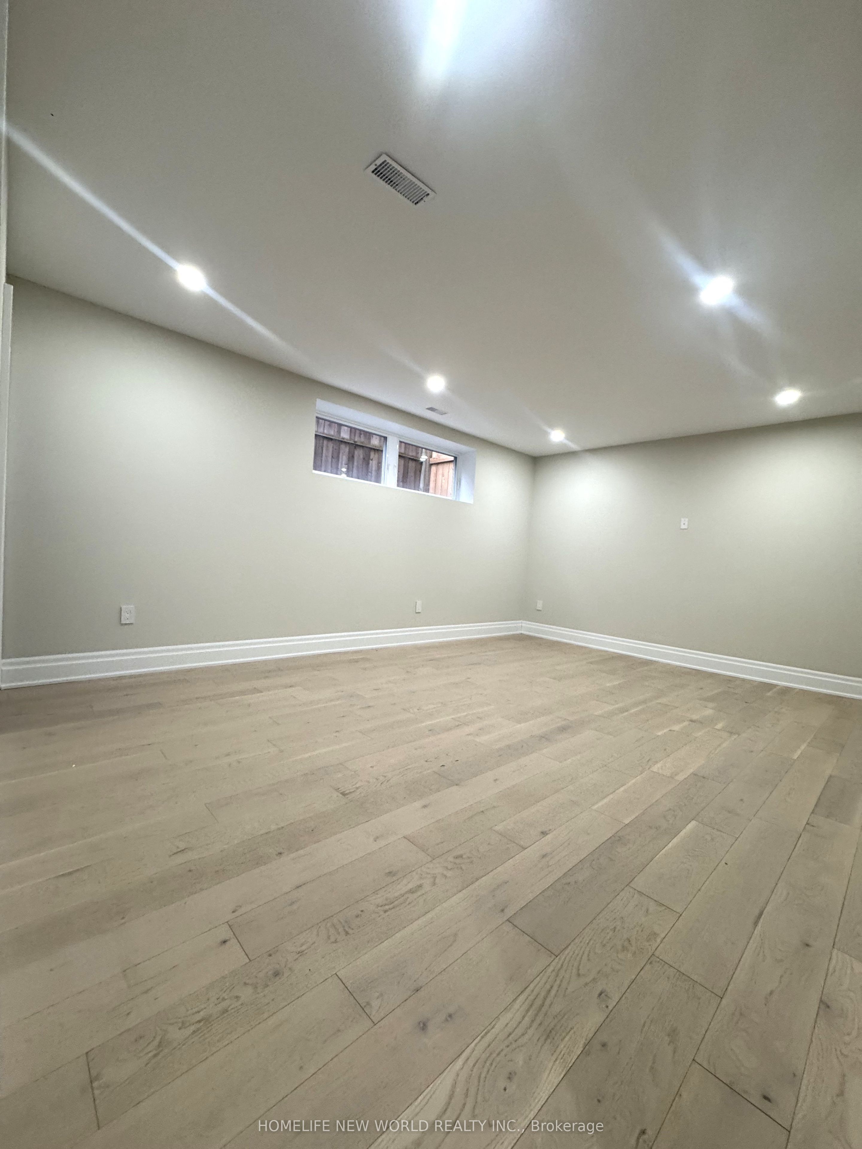 150 Viewmount Avenue Property Photo 27