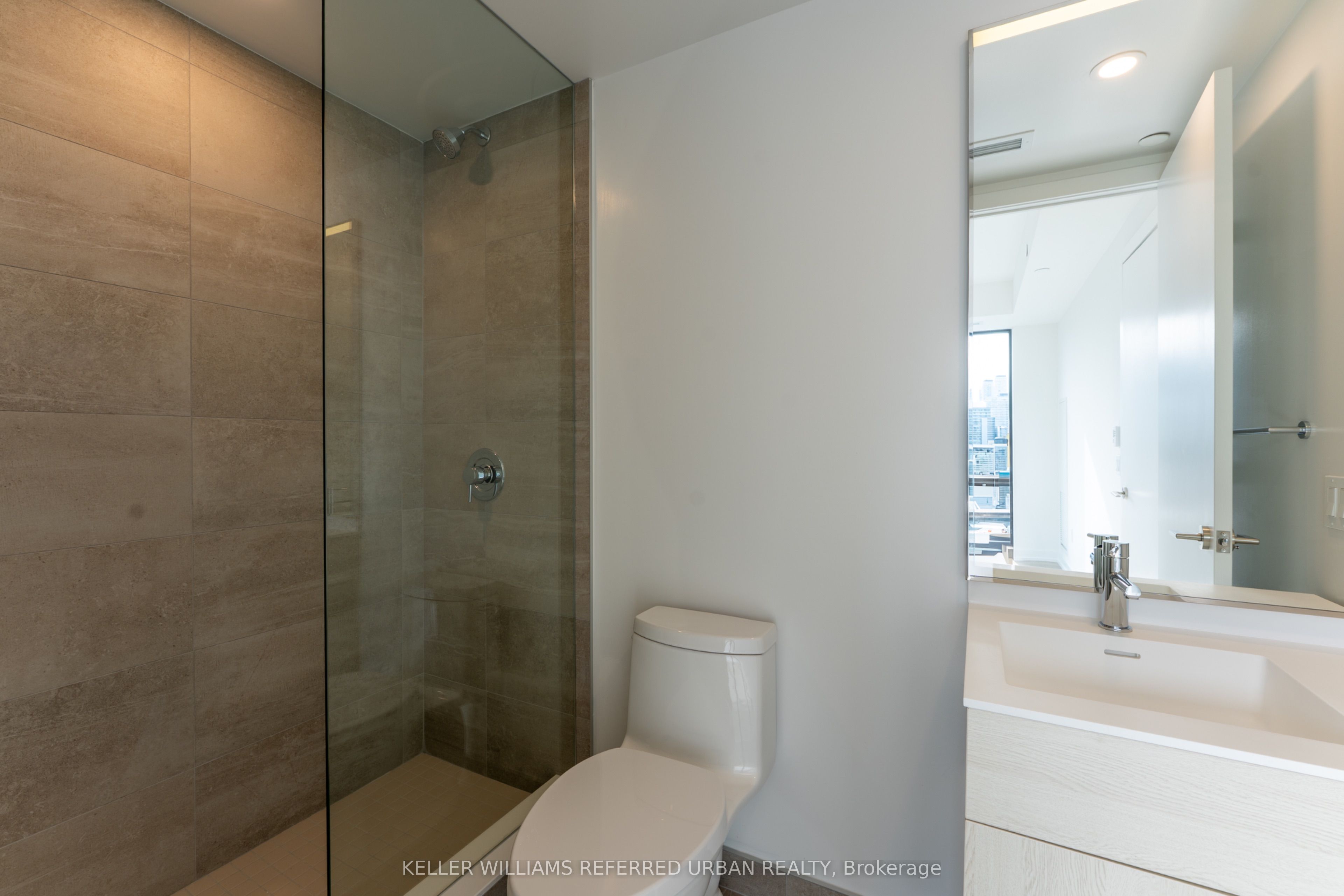 28 Eastern Avenue 822 Property Photo 15