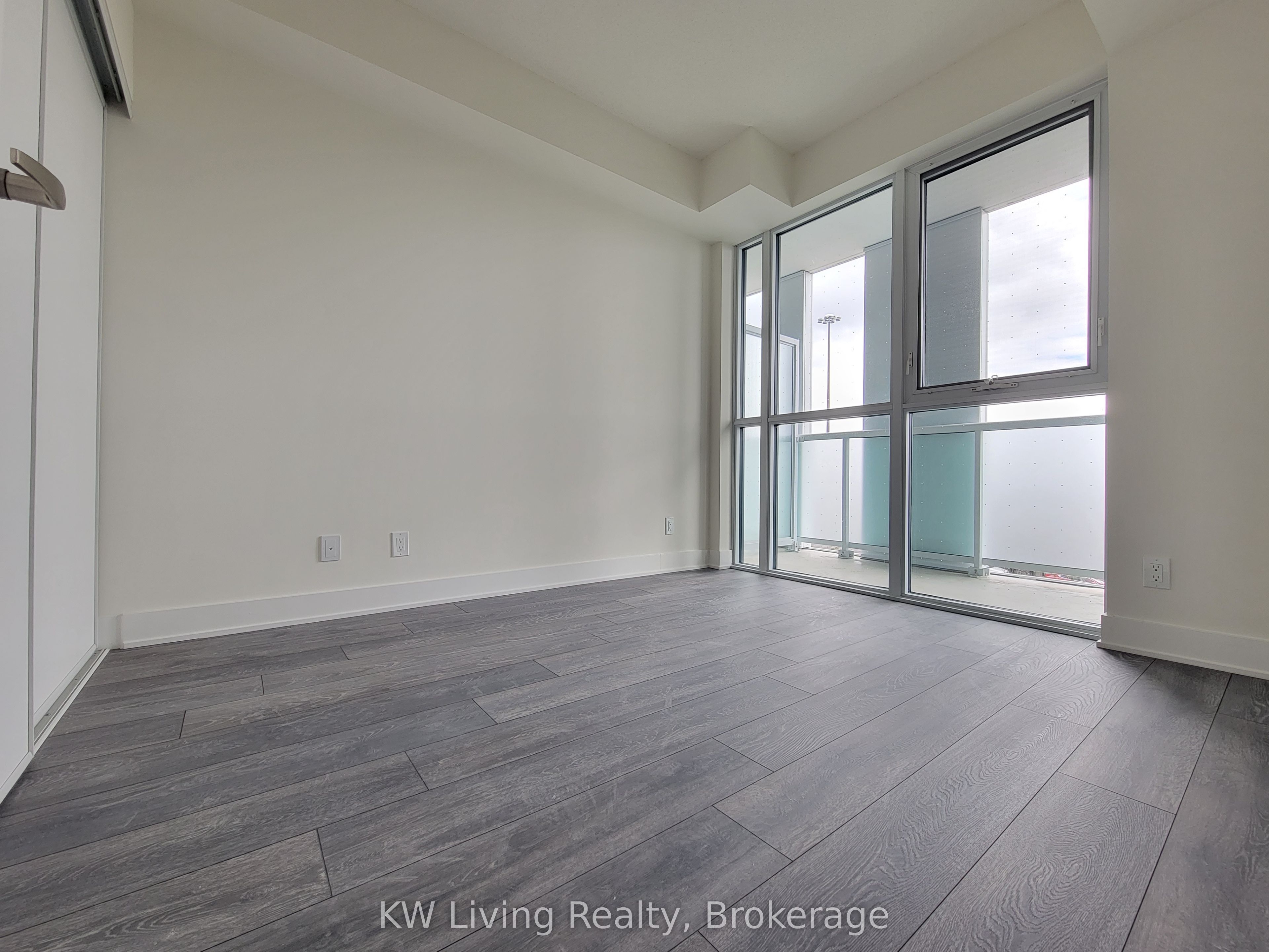 188 Fairview Mall Drive 317 Property Photo 5