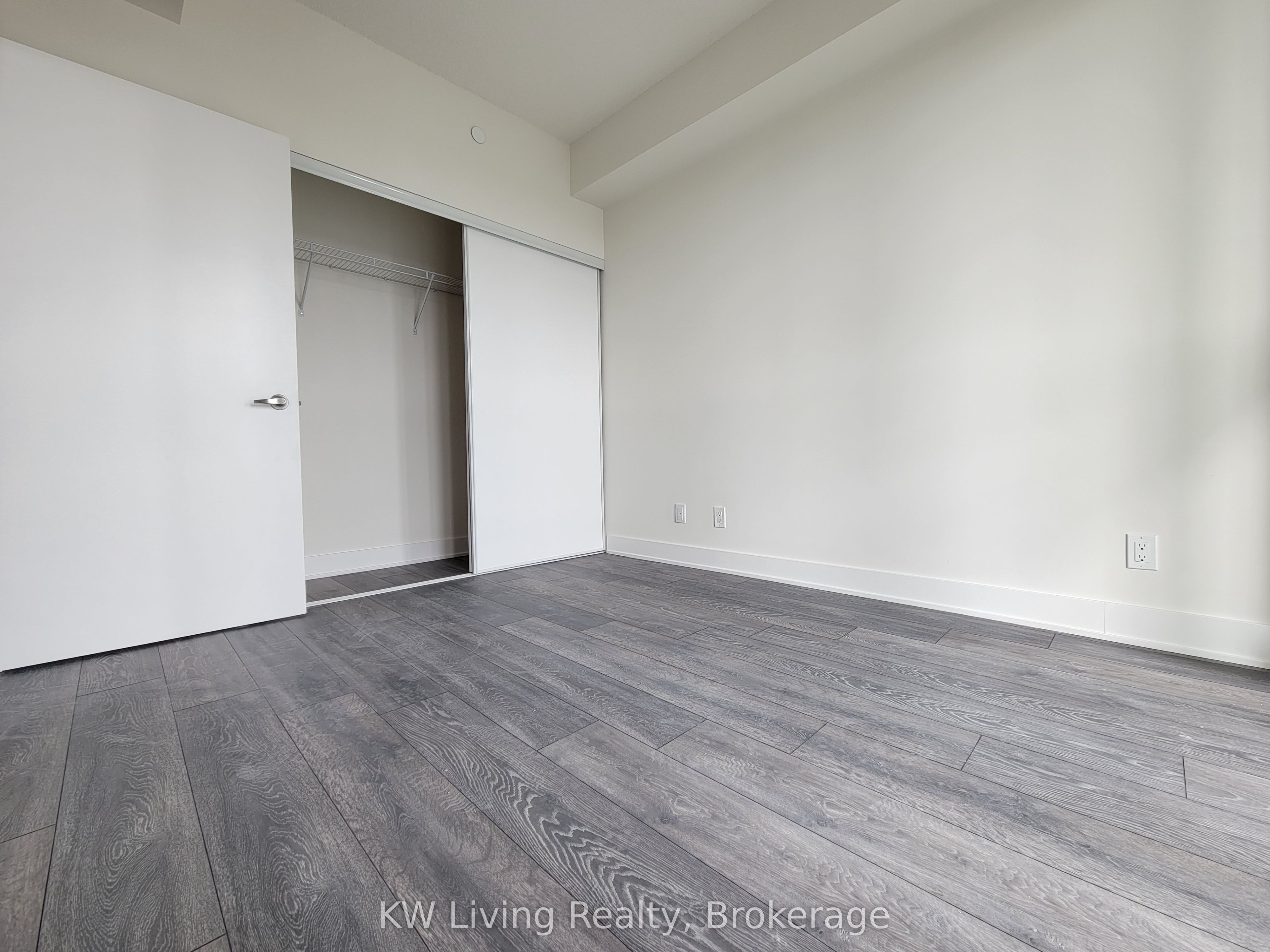 188 Fairview Mall Drive 317 Property Photo 6
