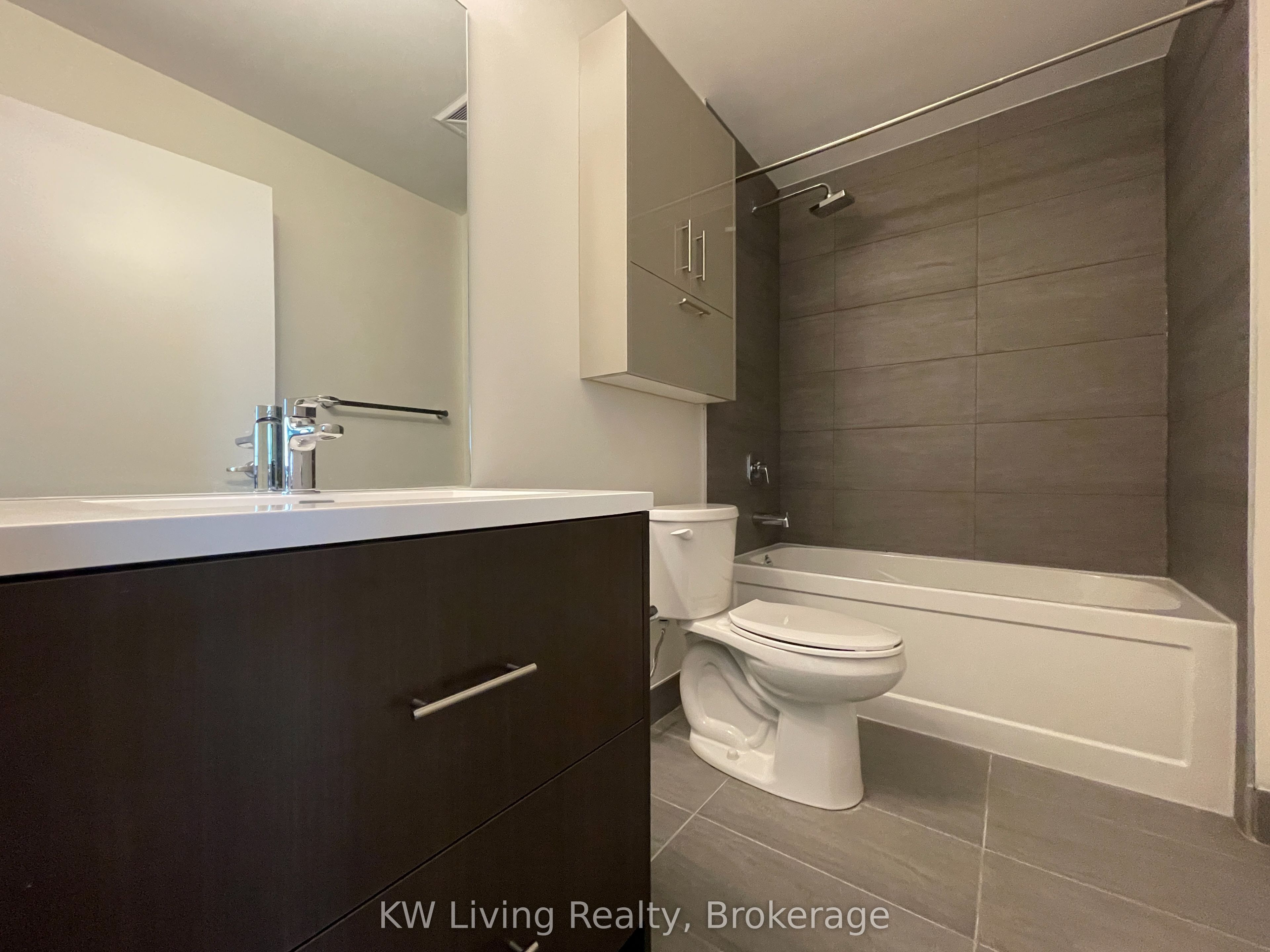 188 Fairview Mall Drive 317 Property Photo 12