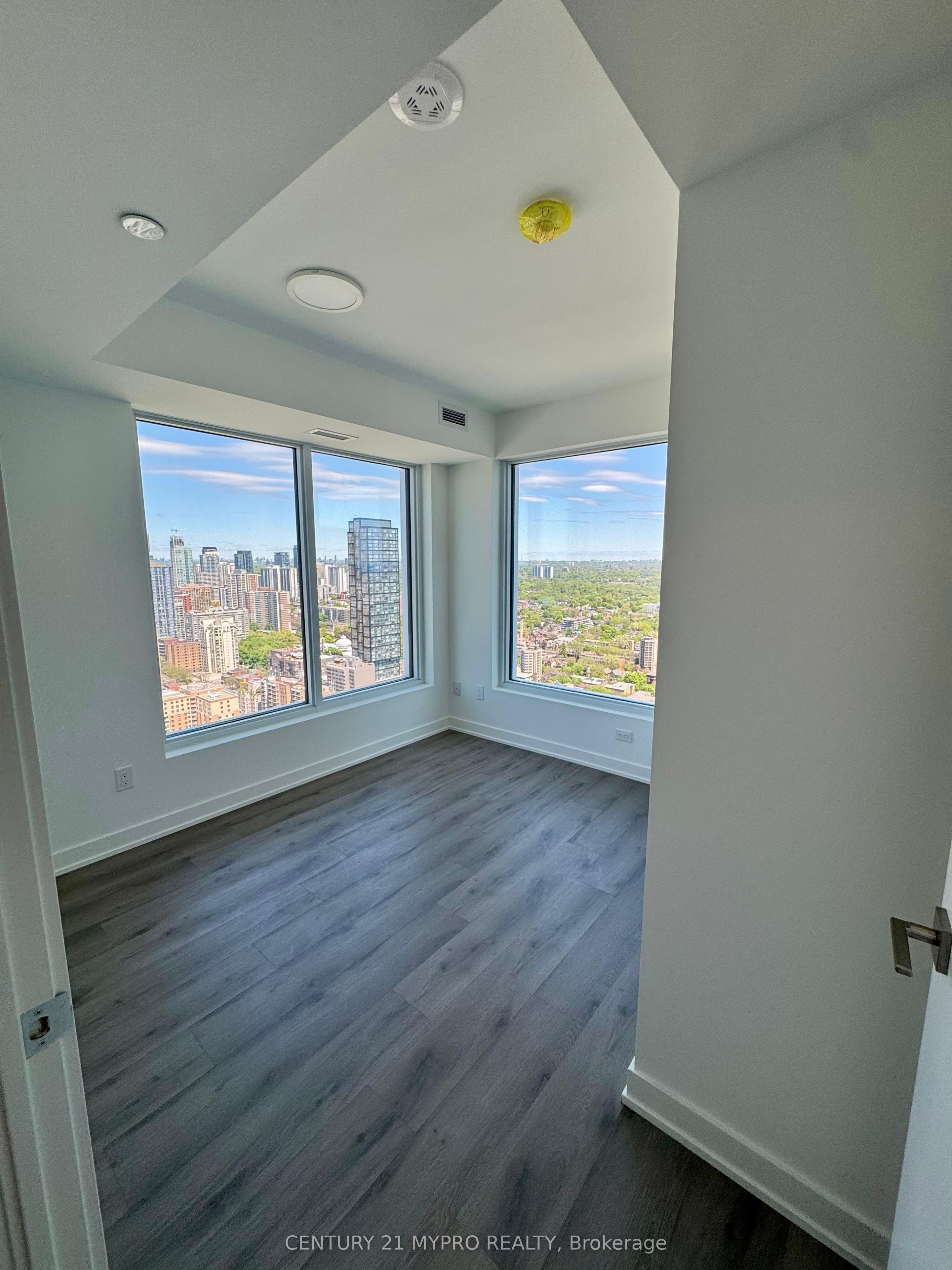 252 Church Street 4506 Property Photo 6