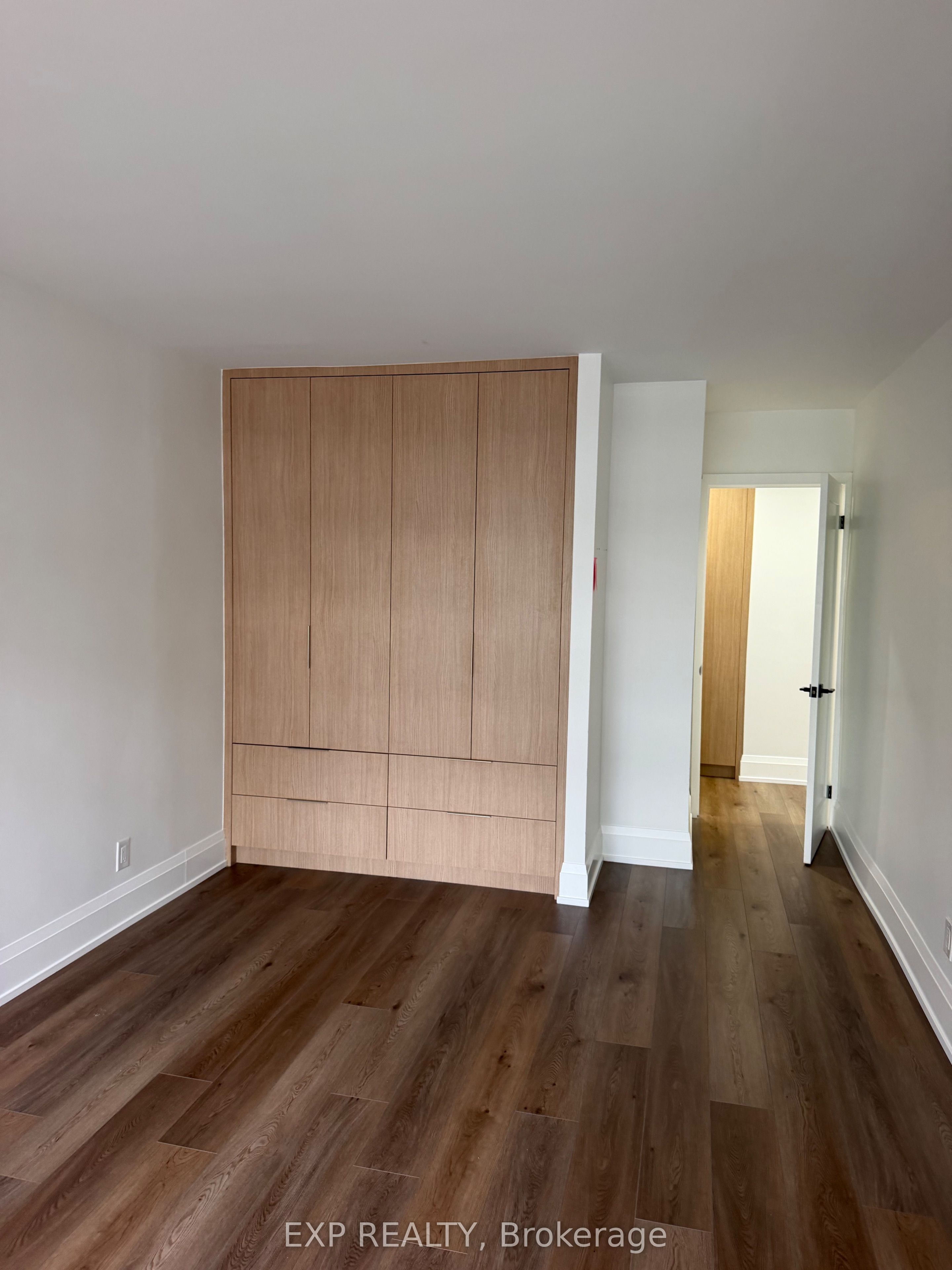 60 Montclair Avenue 404 Property Photo 7