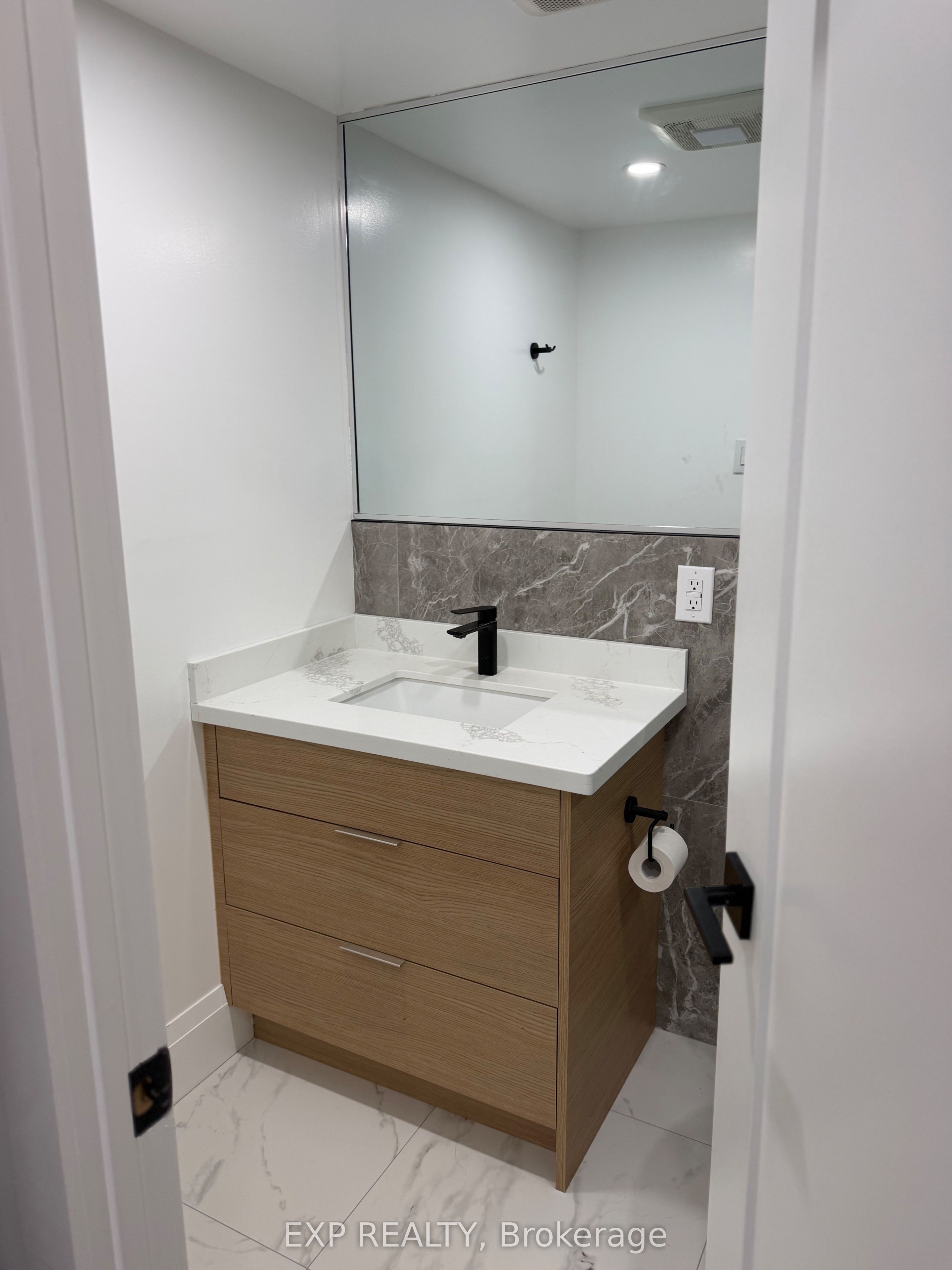 60 Montclair Avenue 404 Property Photo 10