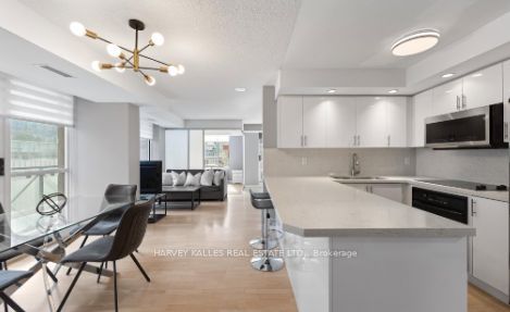 140 Simcoe Street 515 Property Photo 2