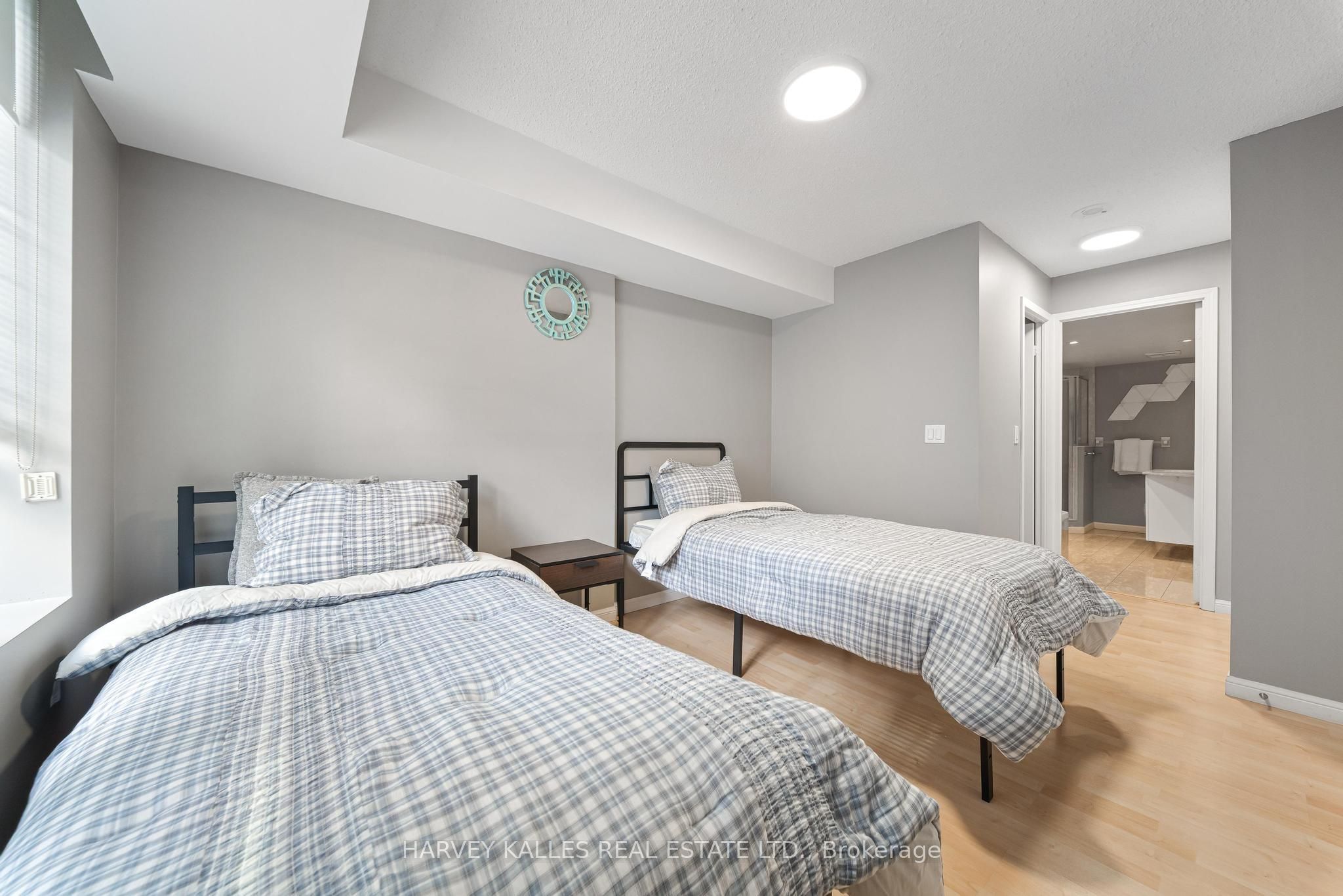 140 Simcoe Street 515 Property Photo 29