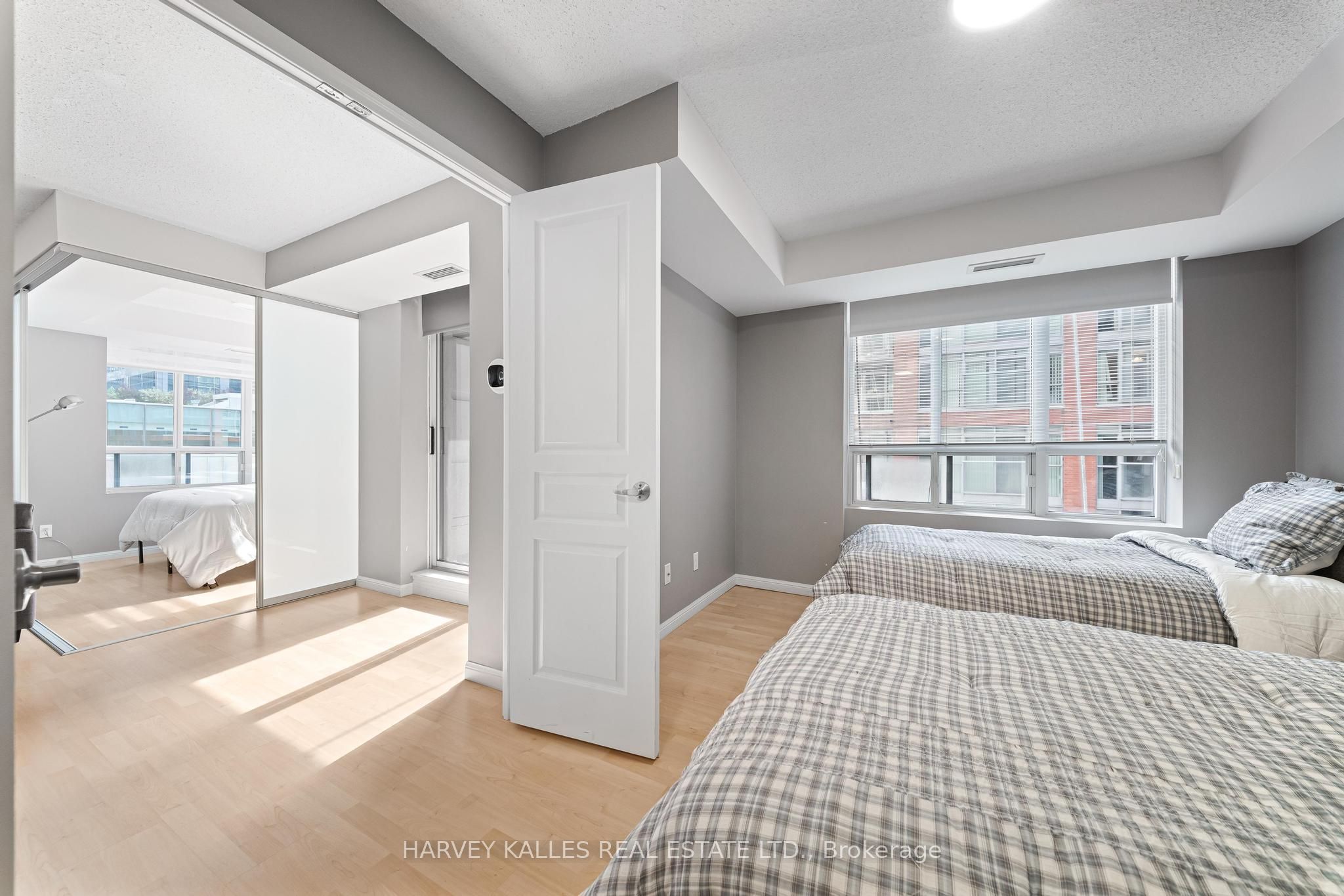 140 Simcoe Street 515 Property Photo 30