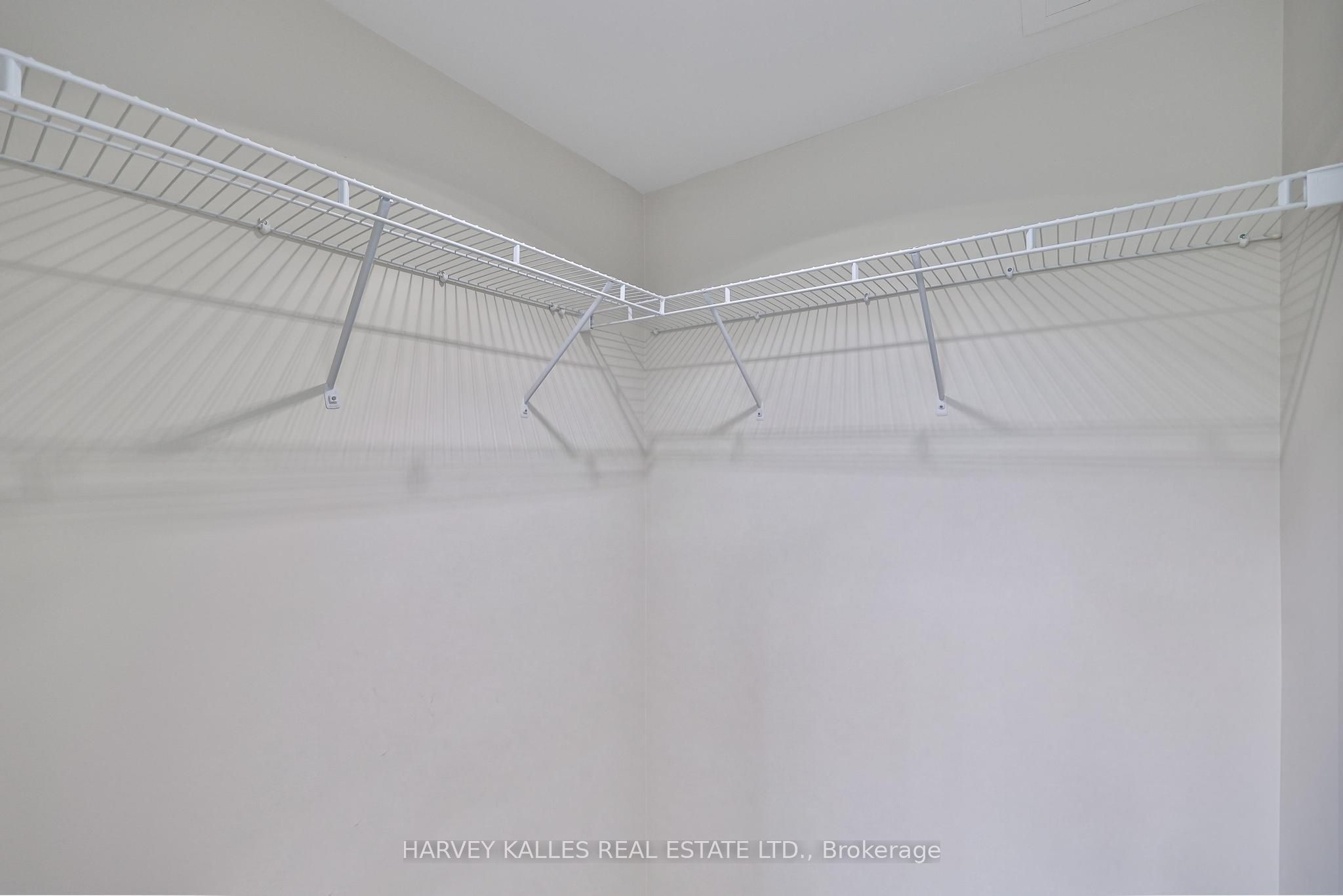 140 Simcoe Street 515 Property Photo 33
