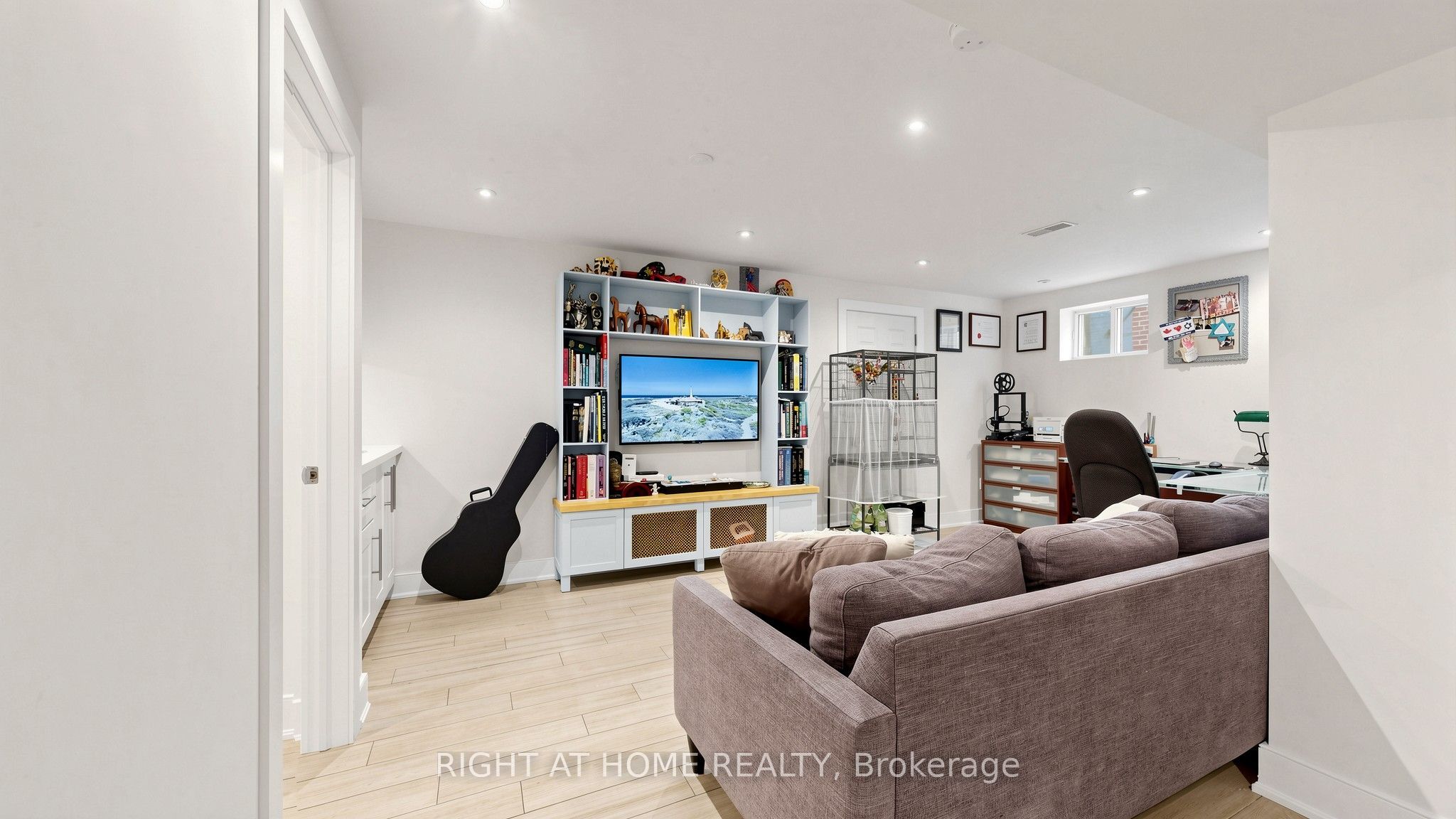 24 Stonedene Boulevard Property Photo 36