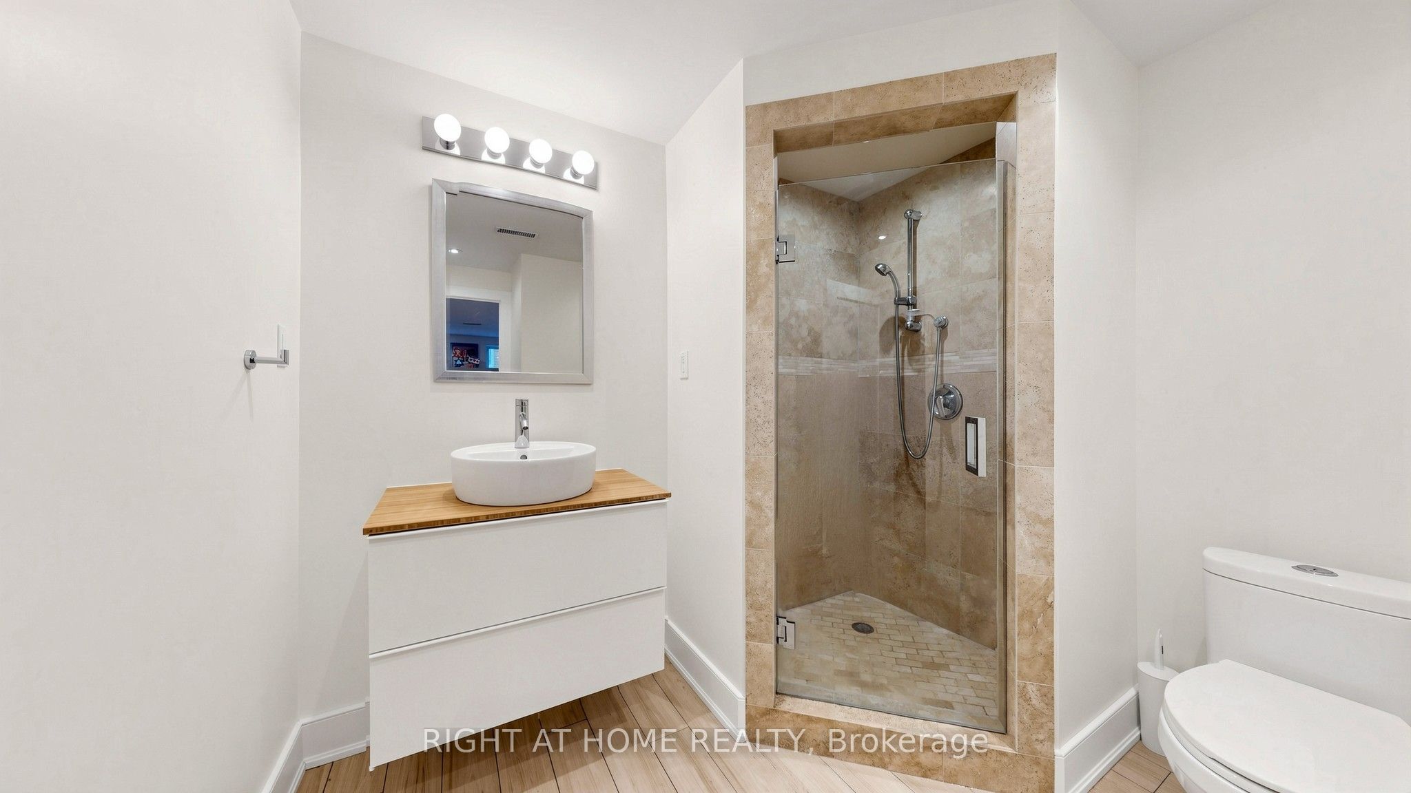 24 Stonedene Boulevard Property Photo 41