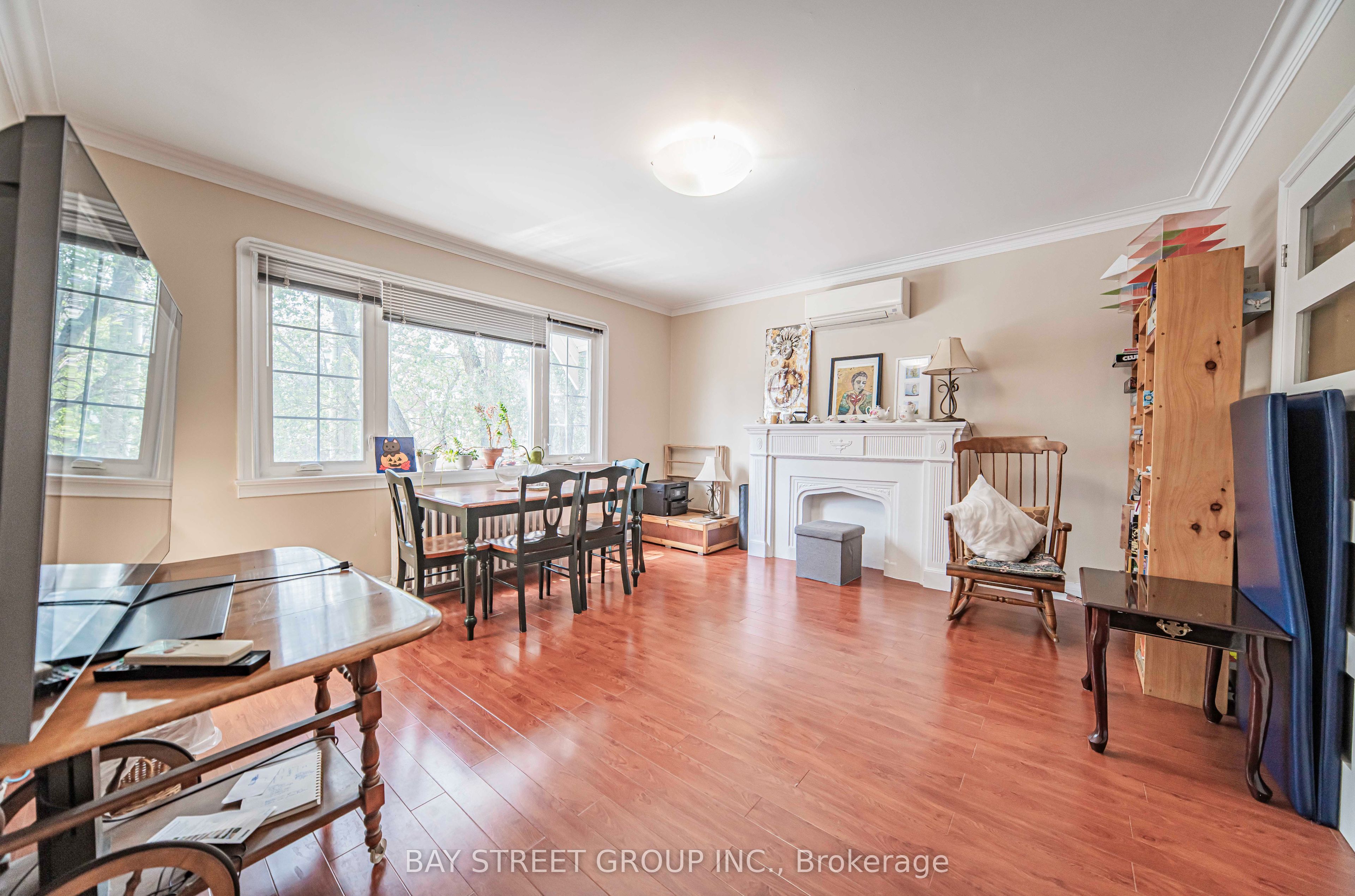 65 Spadina Road Property Photo 2