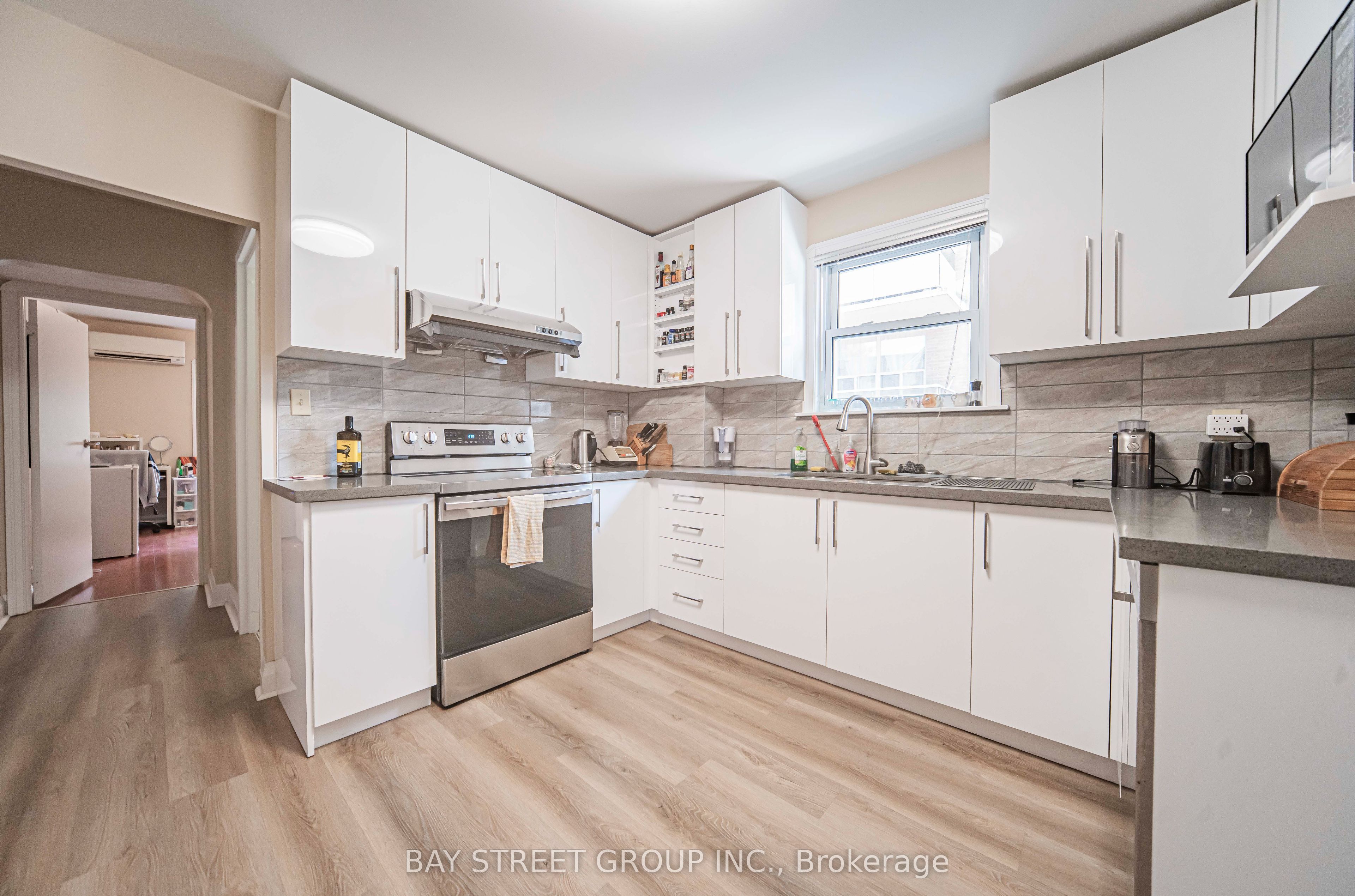 65 Spadina Road Property Photo 5