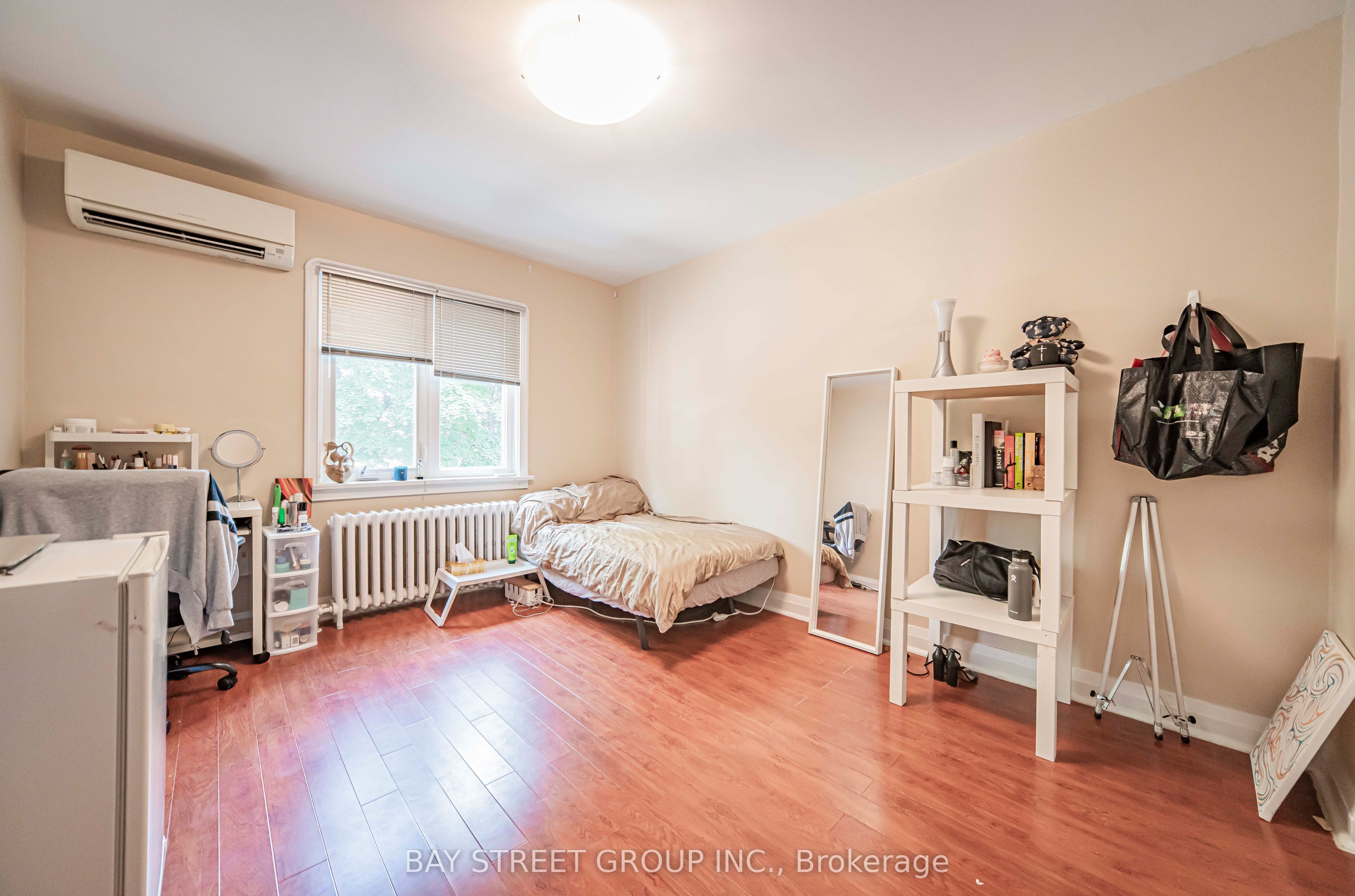 65 Spadina Road Property Photo 8