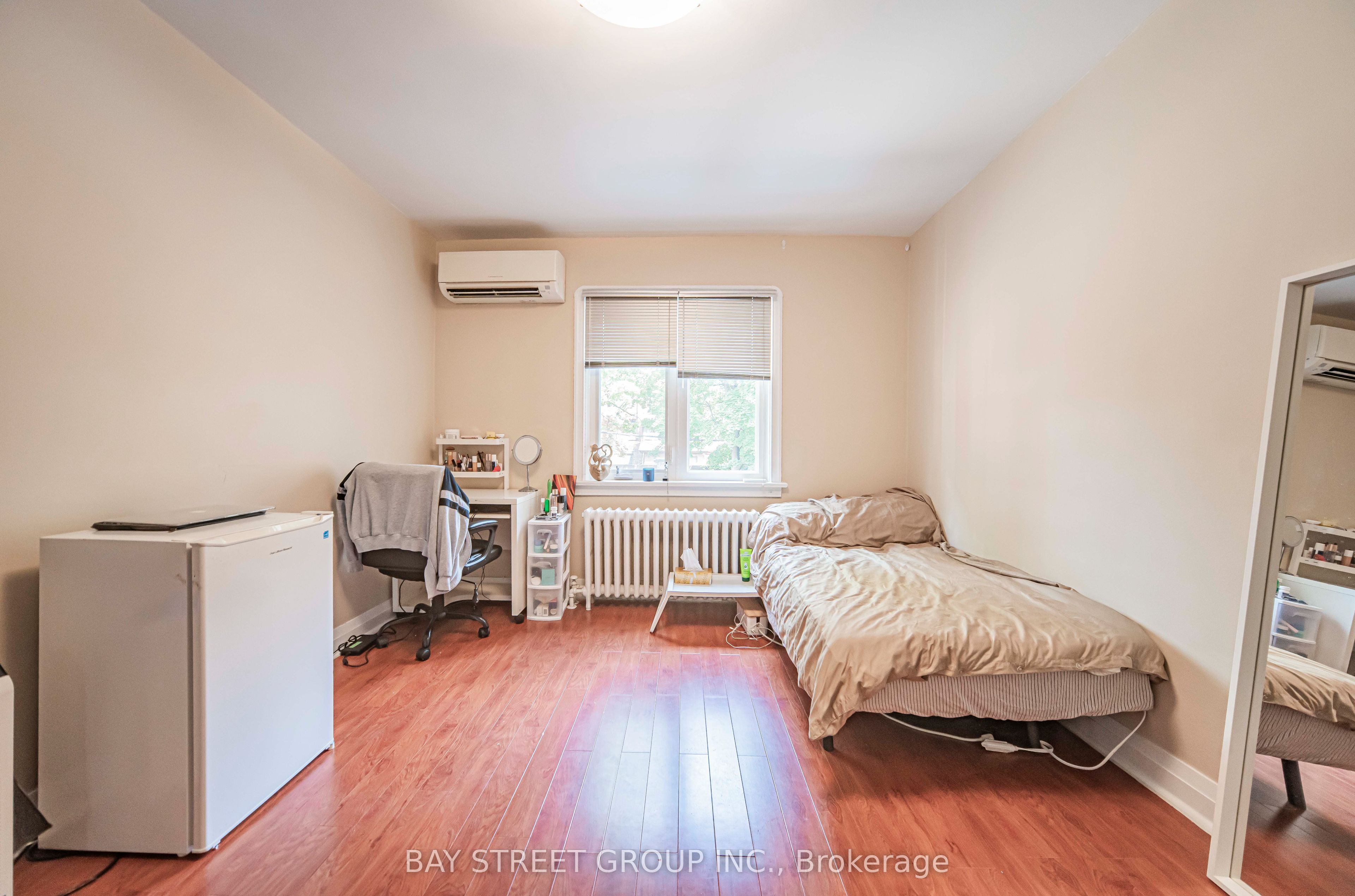 65 Spadina Road Property Photo 9
