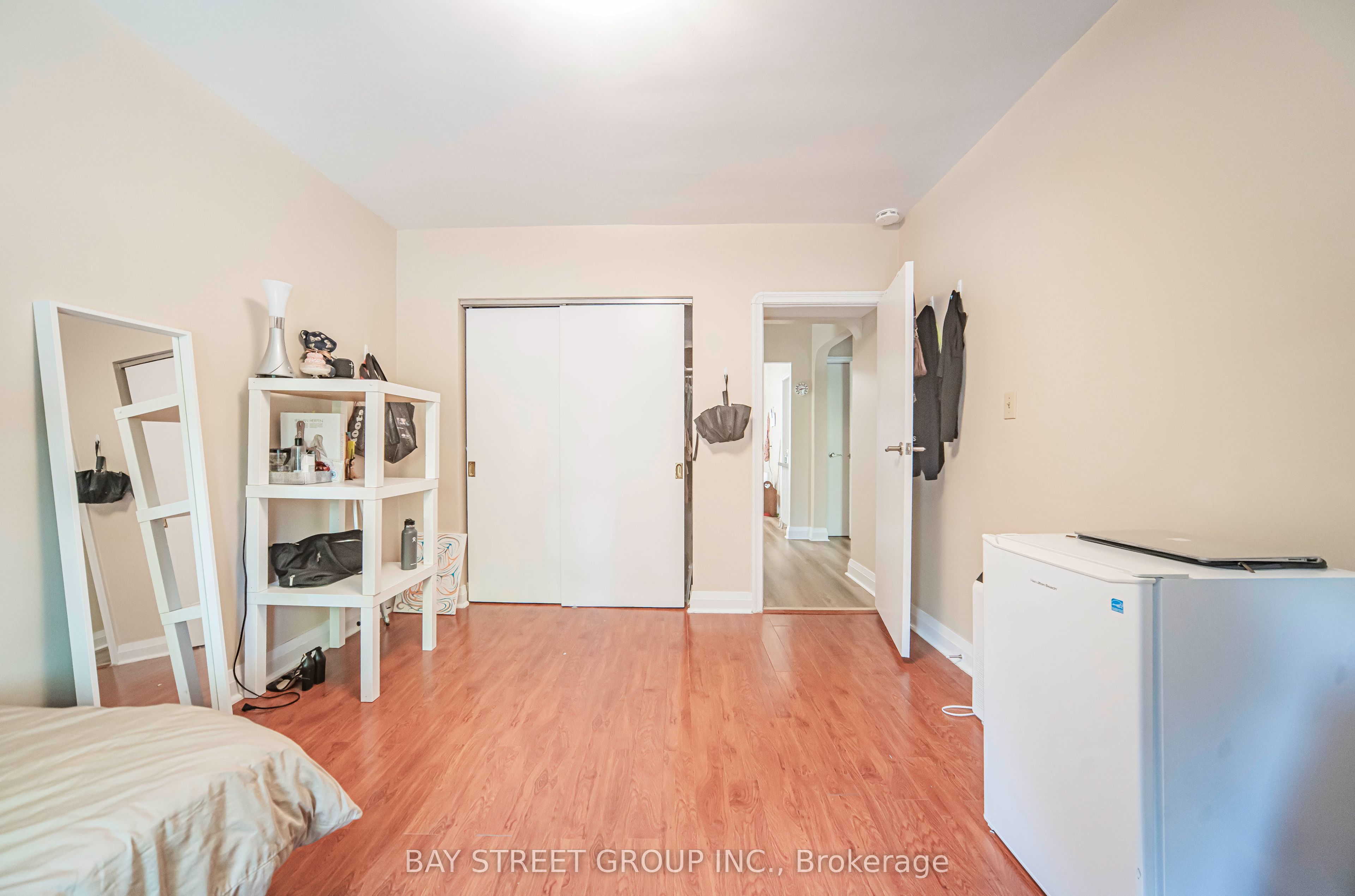 65 Spadina Road Property Photo 10