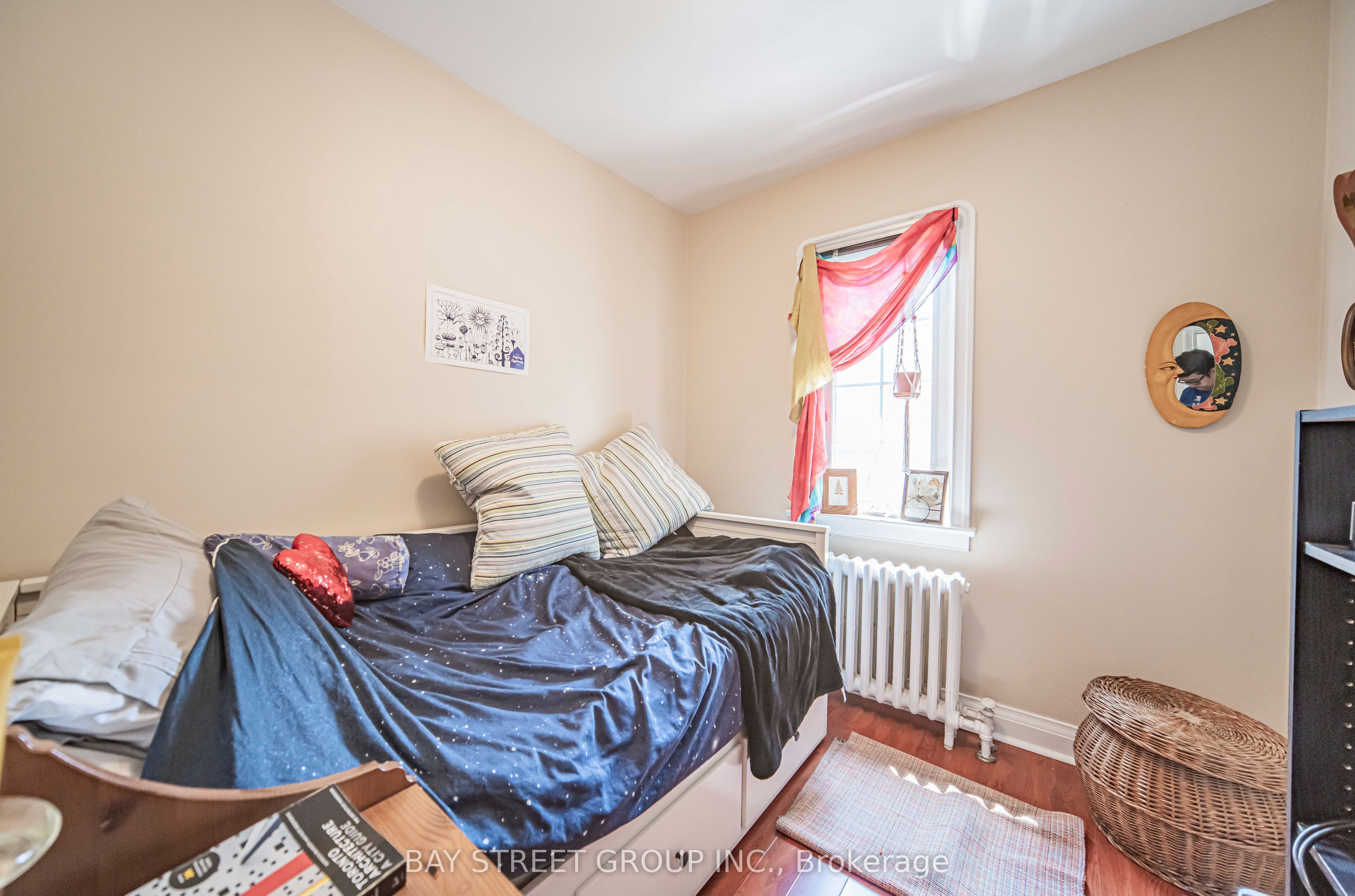65 Spadina Road Property Photo 11