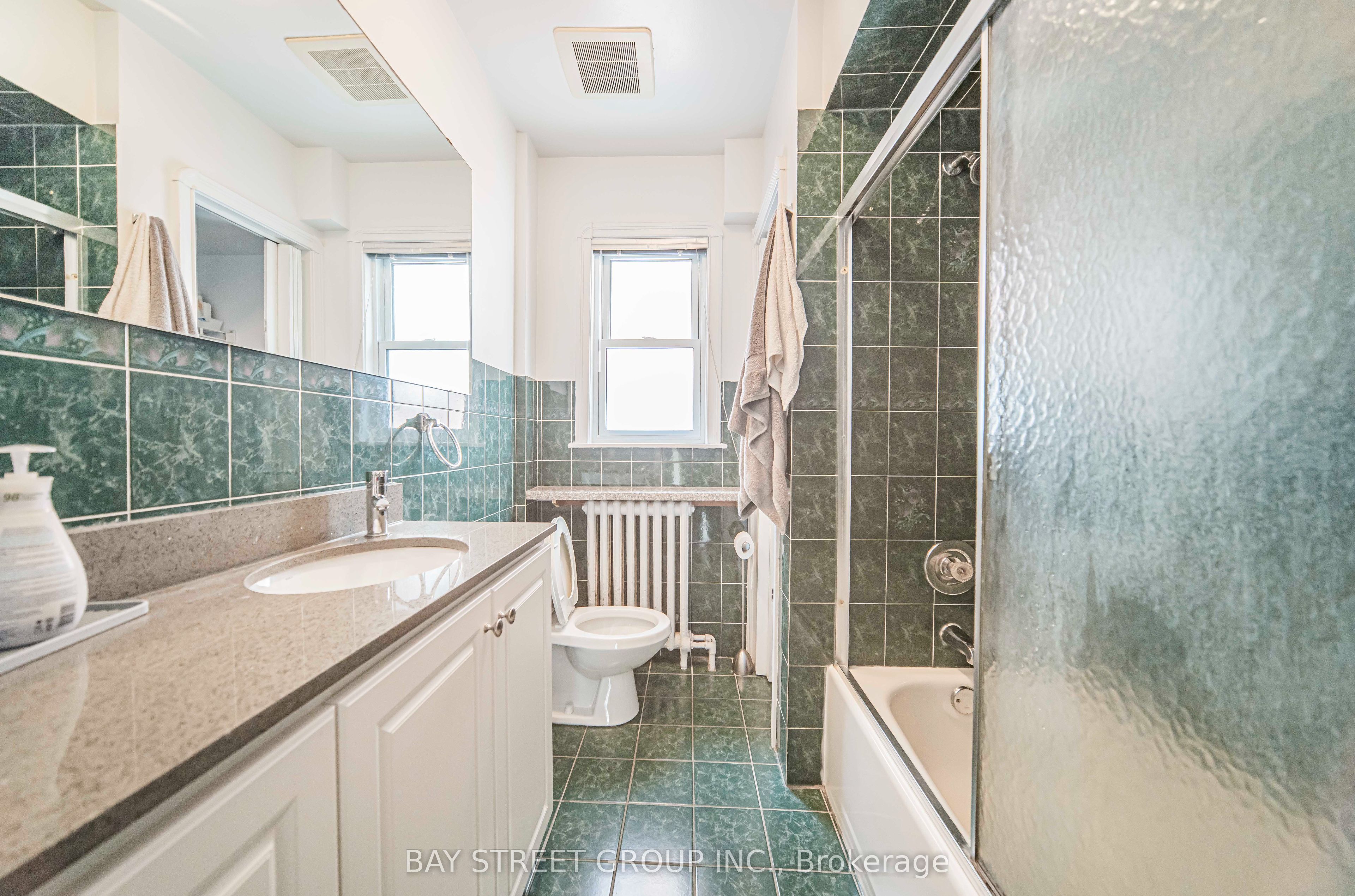 65 Spadina Road Property Photo 18