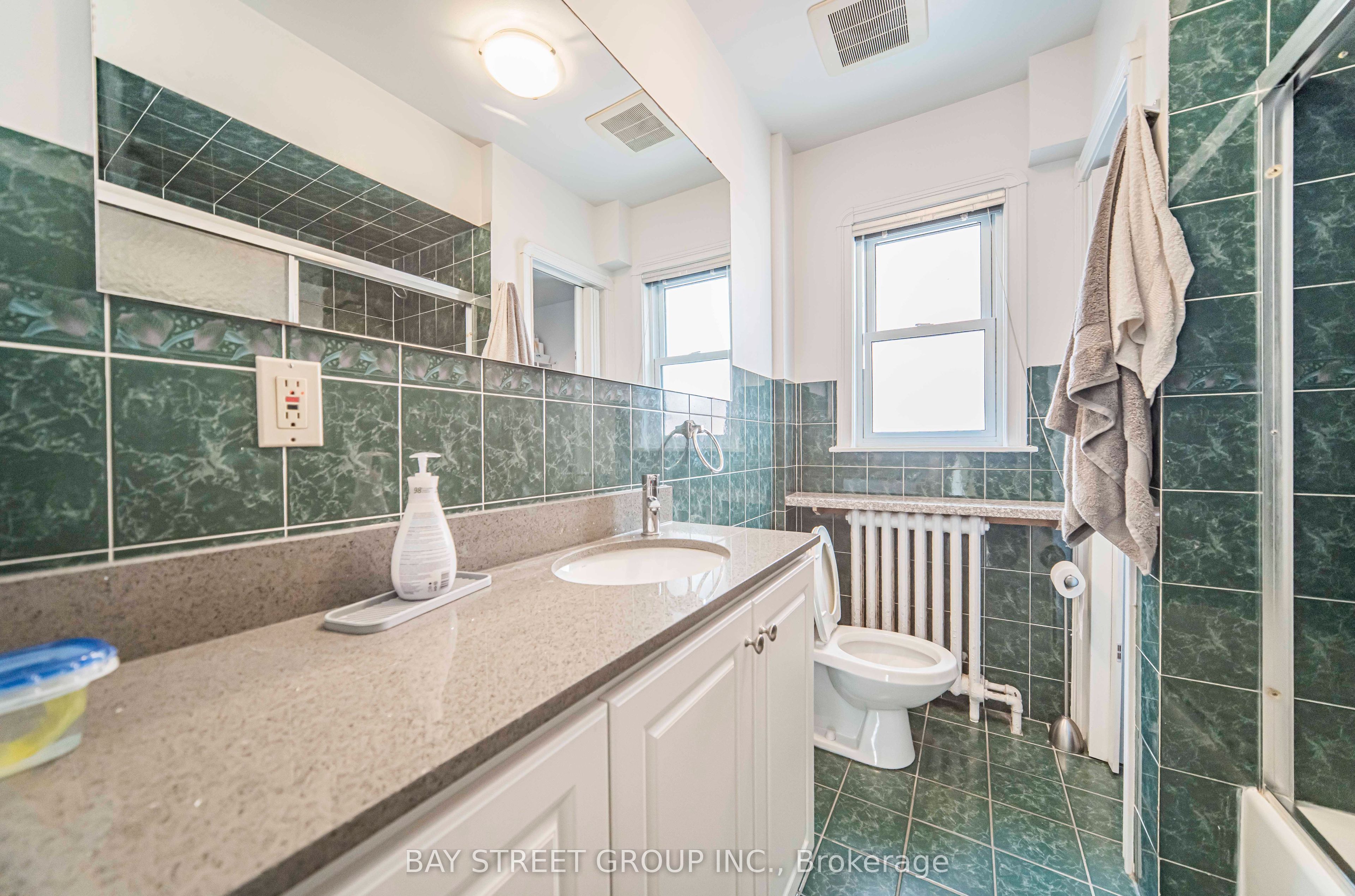 65 Spadina Road Property Photo 19