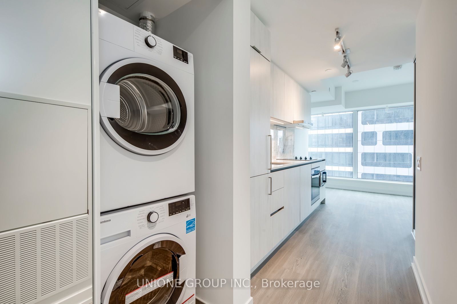 8 Wellesley Street W 2506 Property Photo 19