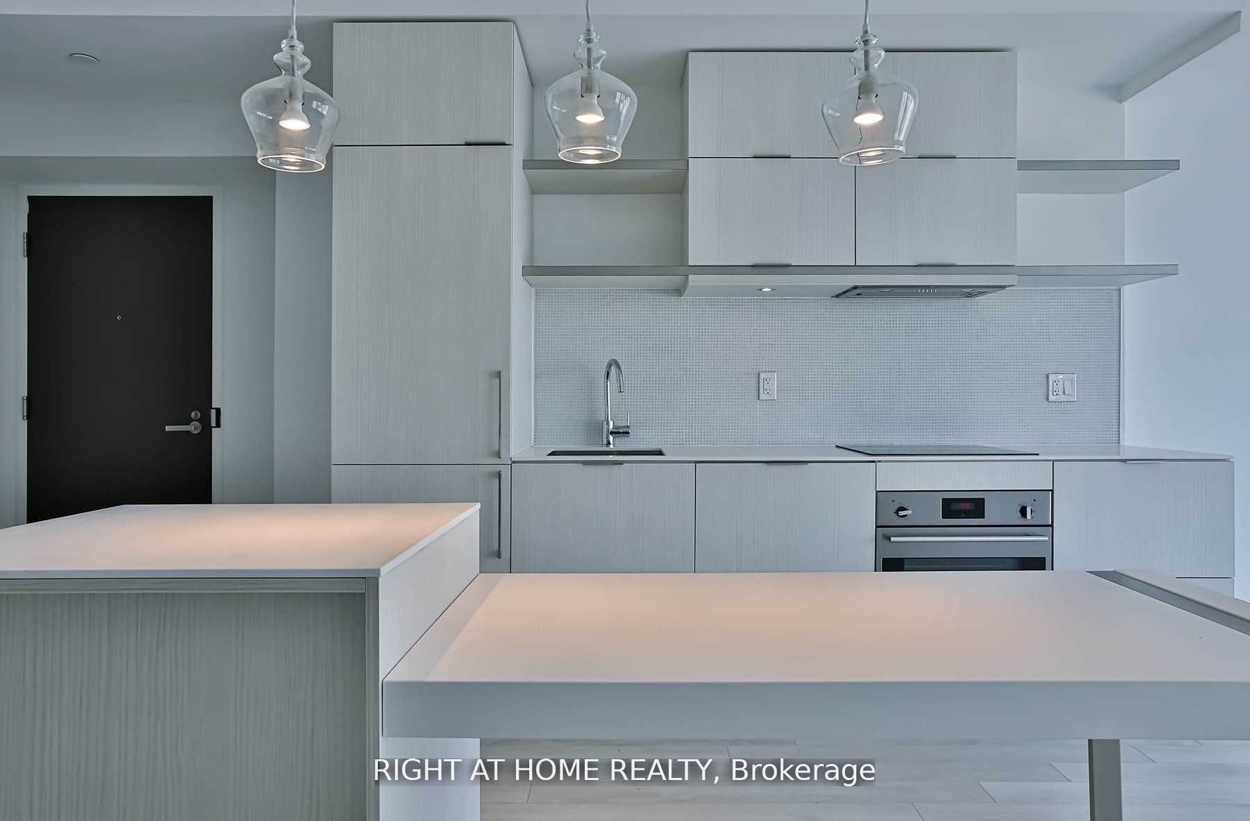 197 Yonge Street 5614 Property Photo 8