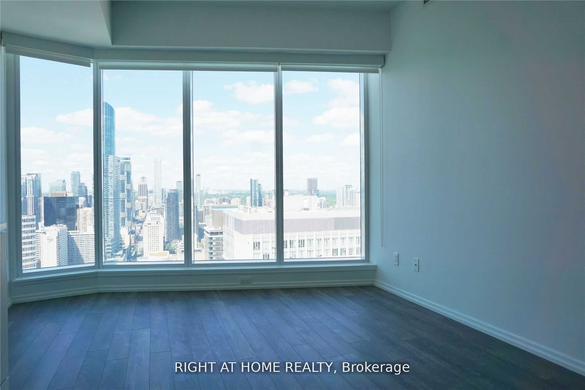 197 Yonge Street 5614 Property Photo 10