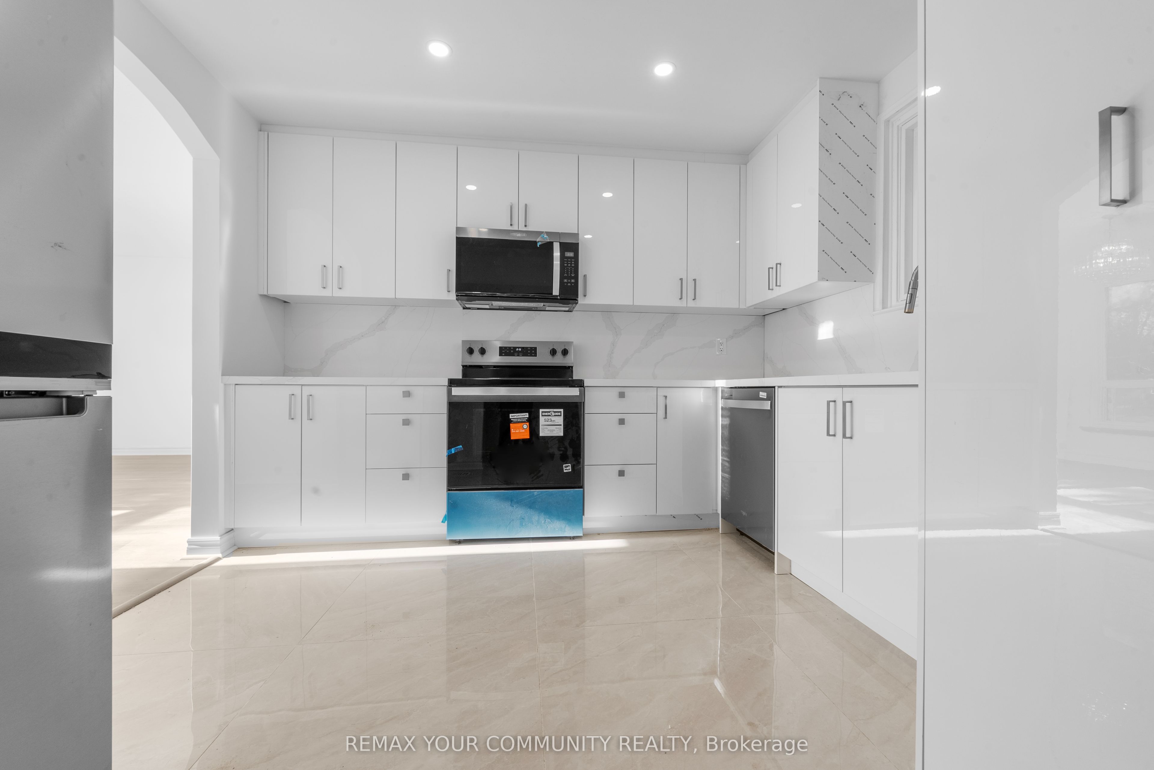 2 Lisburn Crescent Property Photo 2
