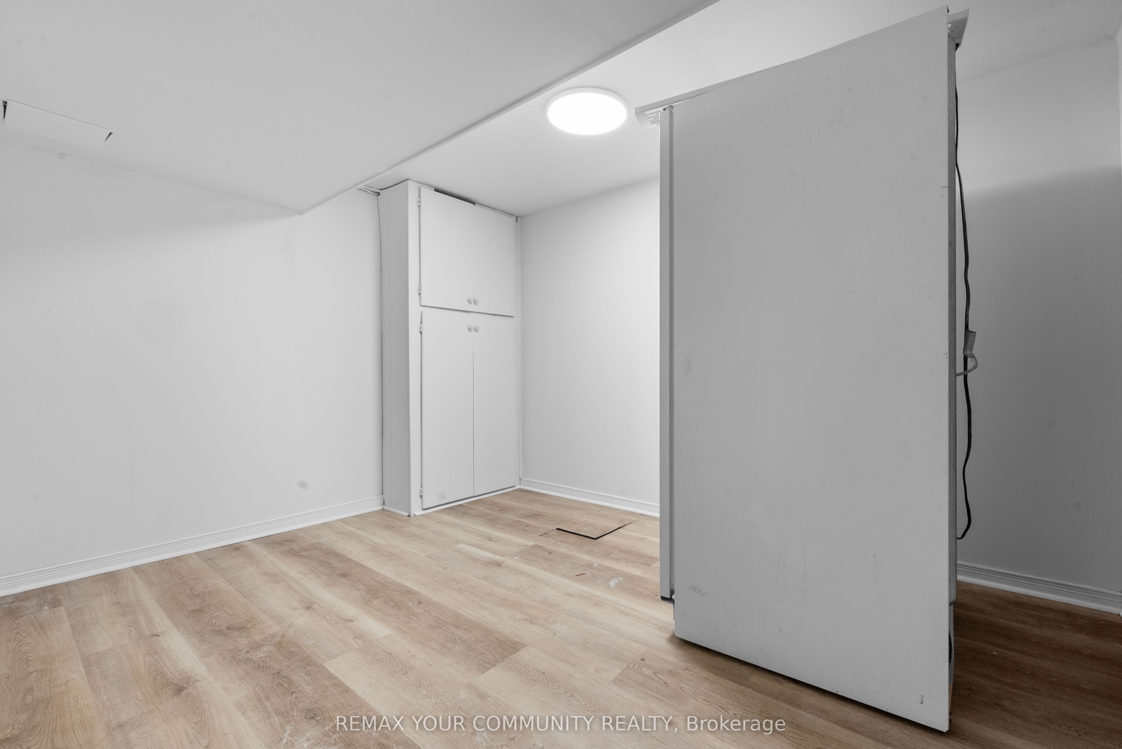 2 Lisburn Crescent Property Photo 19