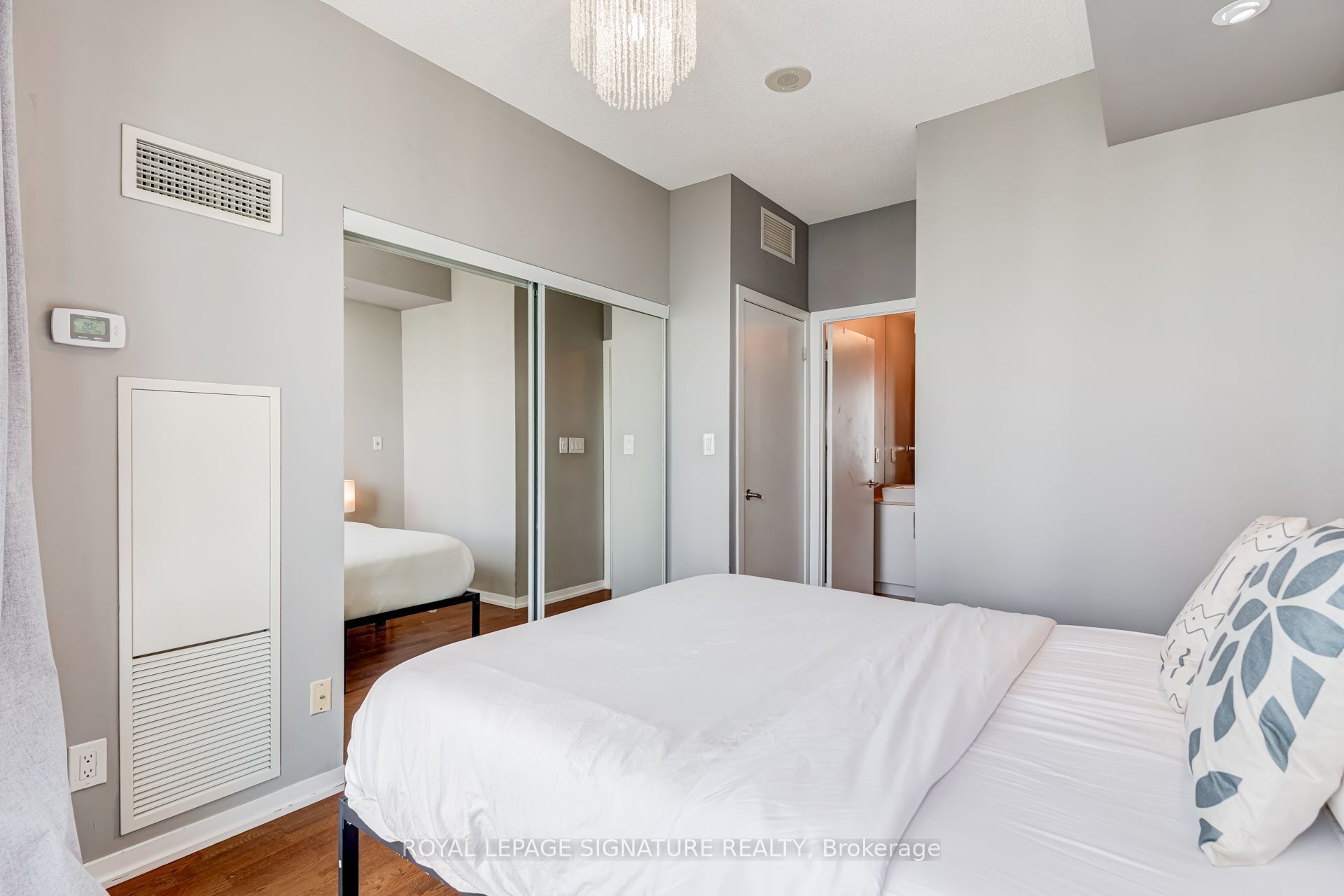 65 Bremner Boulevard 4310 Property Photo 15