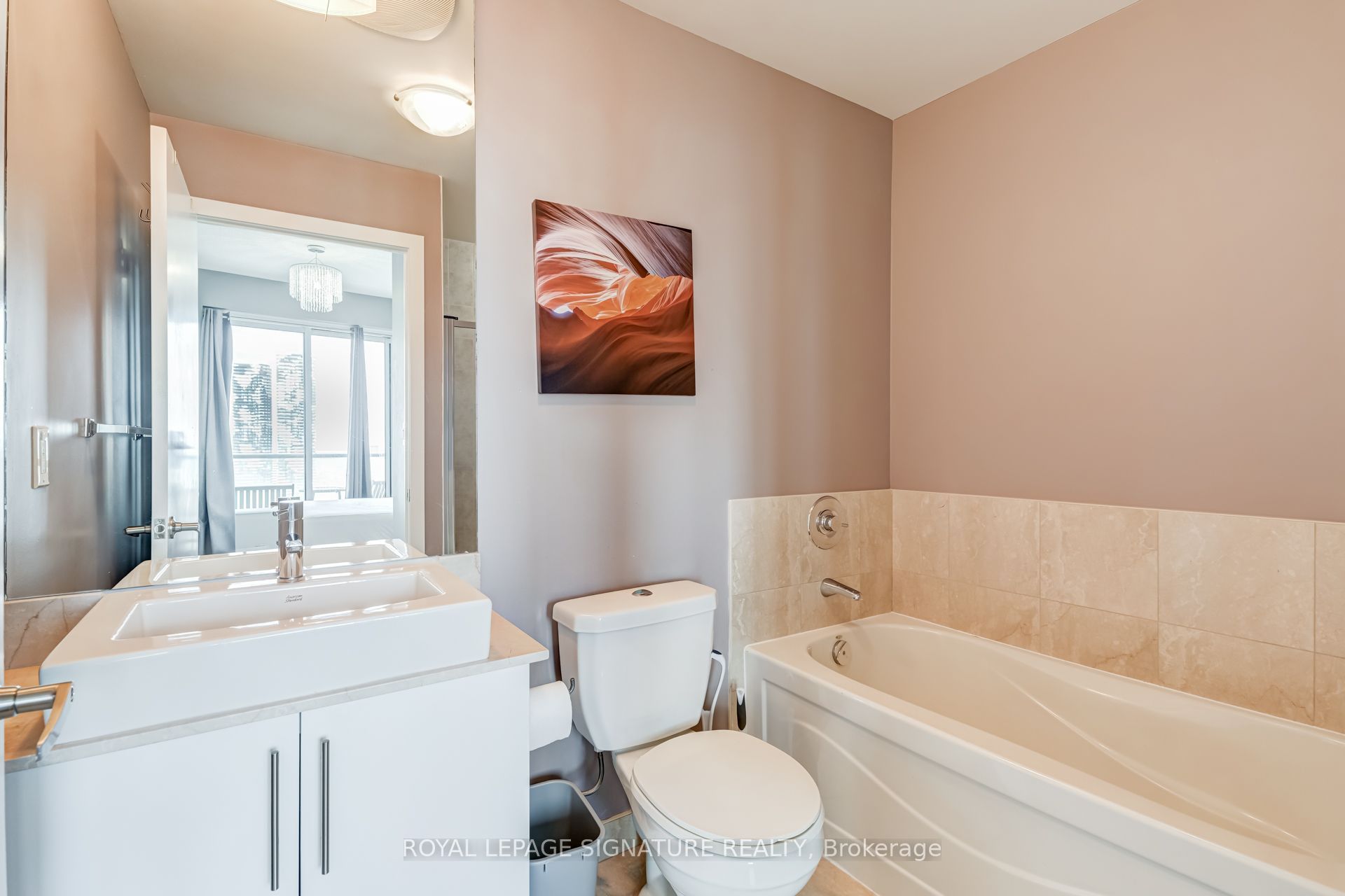 65 Bremner Boulevard 4310 Property Photo 16