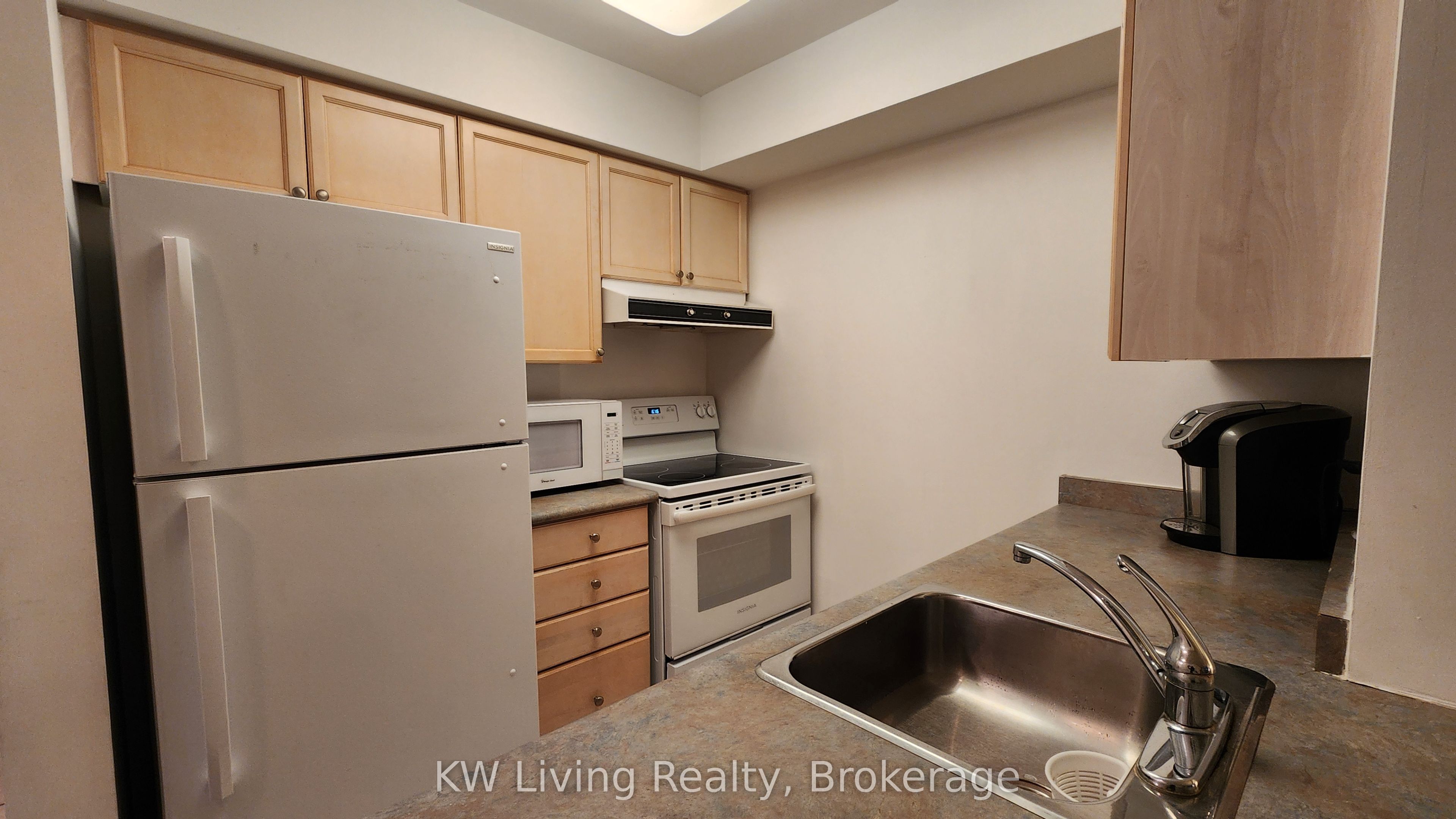 155 Beecroft Road 1601 Property Photo 6
