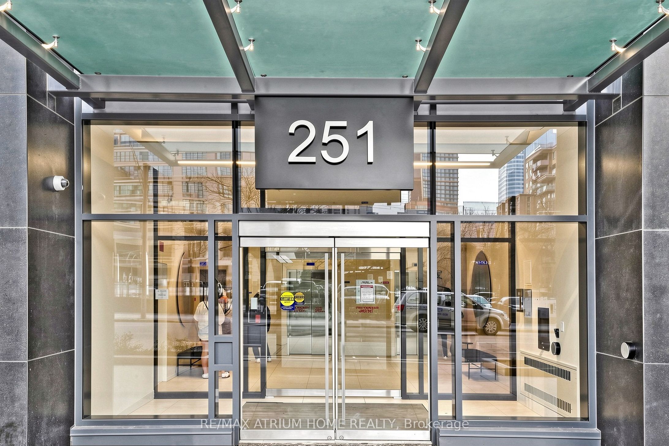 251 Jarvis Street 3609 Property Photo 6