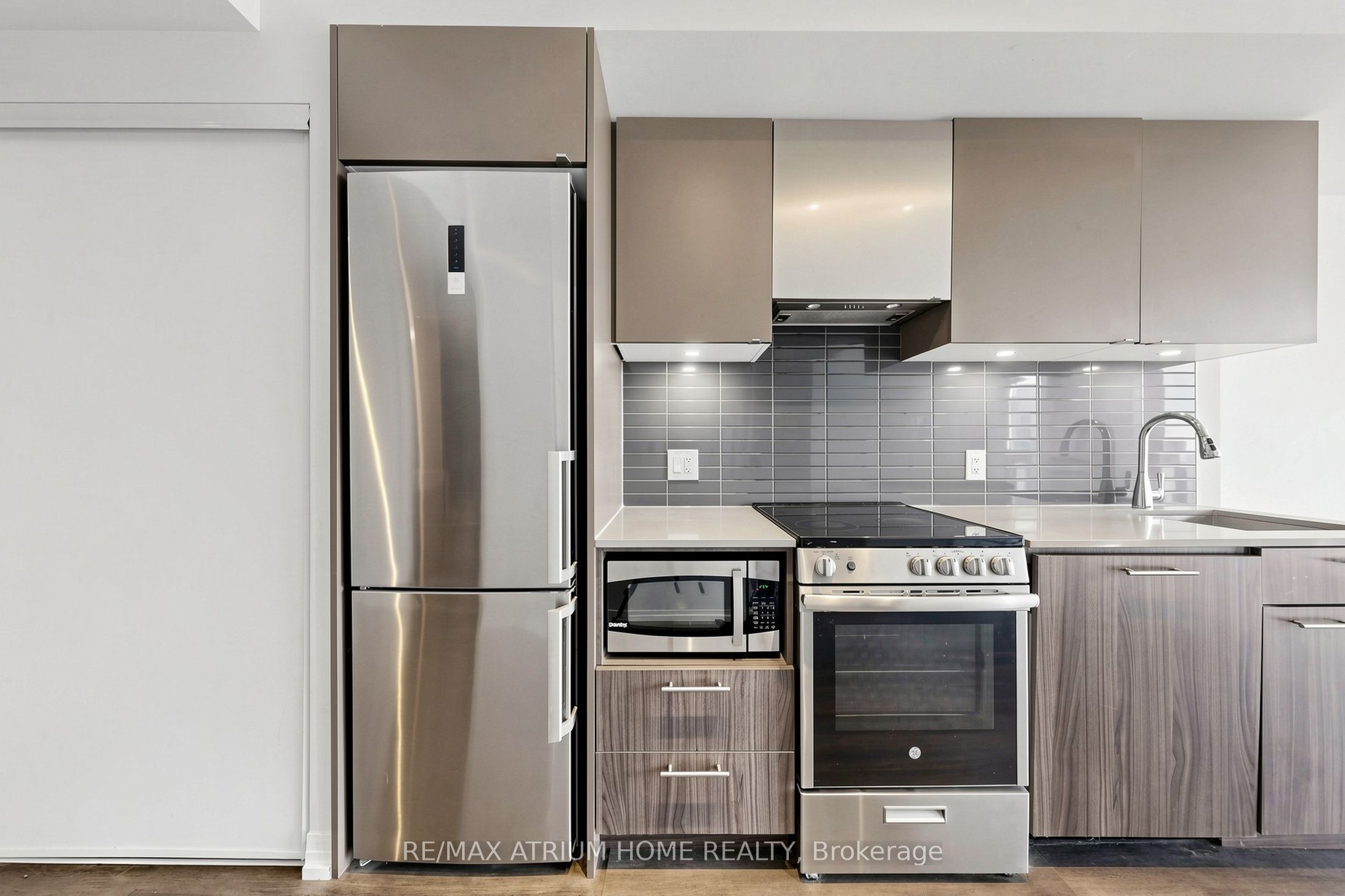 251 Jarvis Street 3609 Property Photo 17